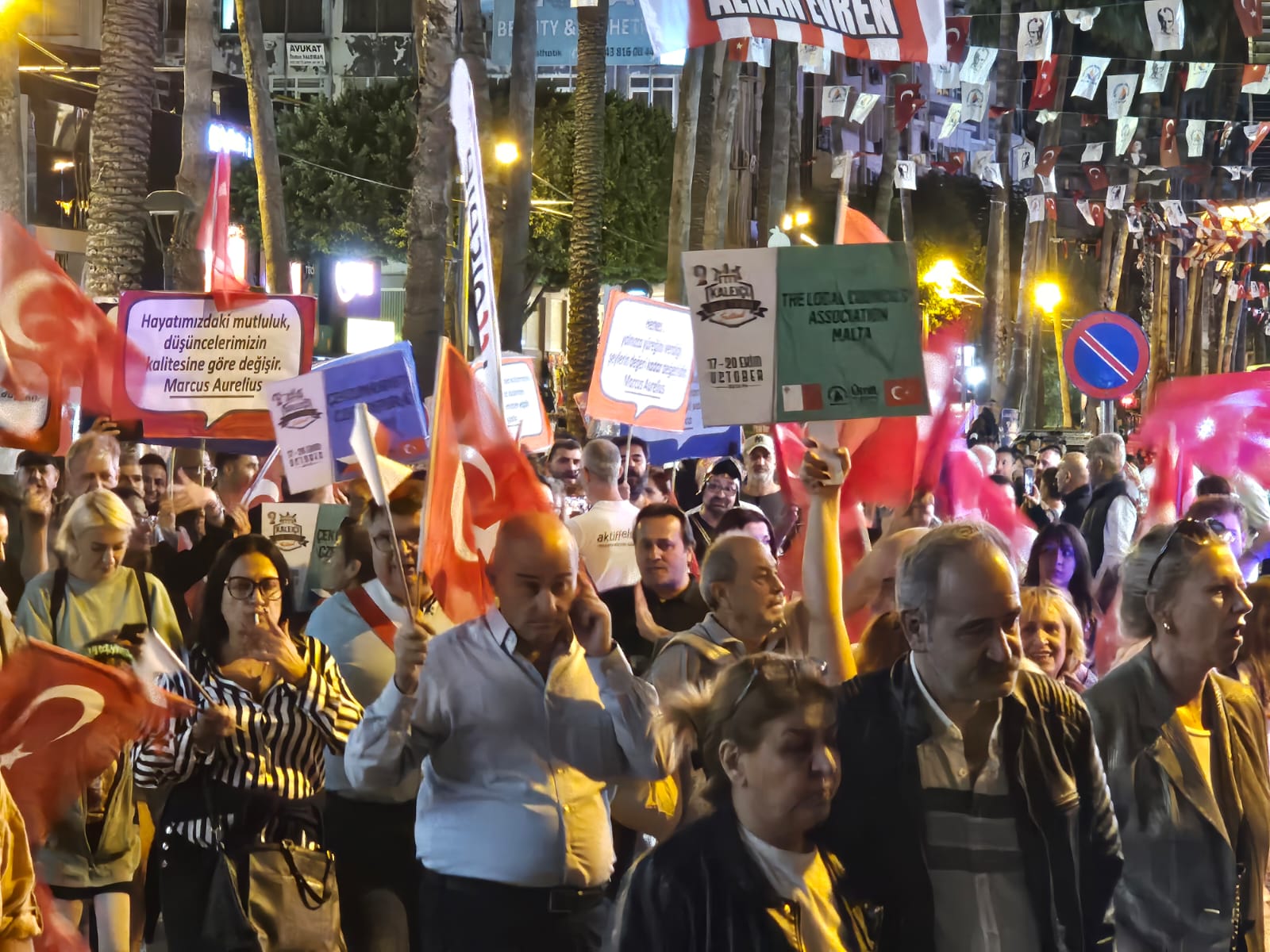 Kaleiçi Old Town Festivali Renkli Kortejiyle Başladı