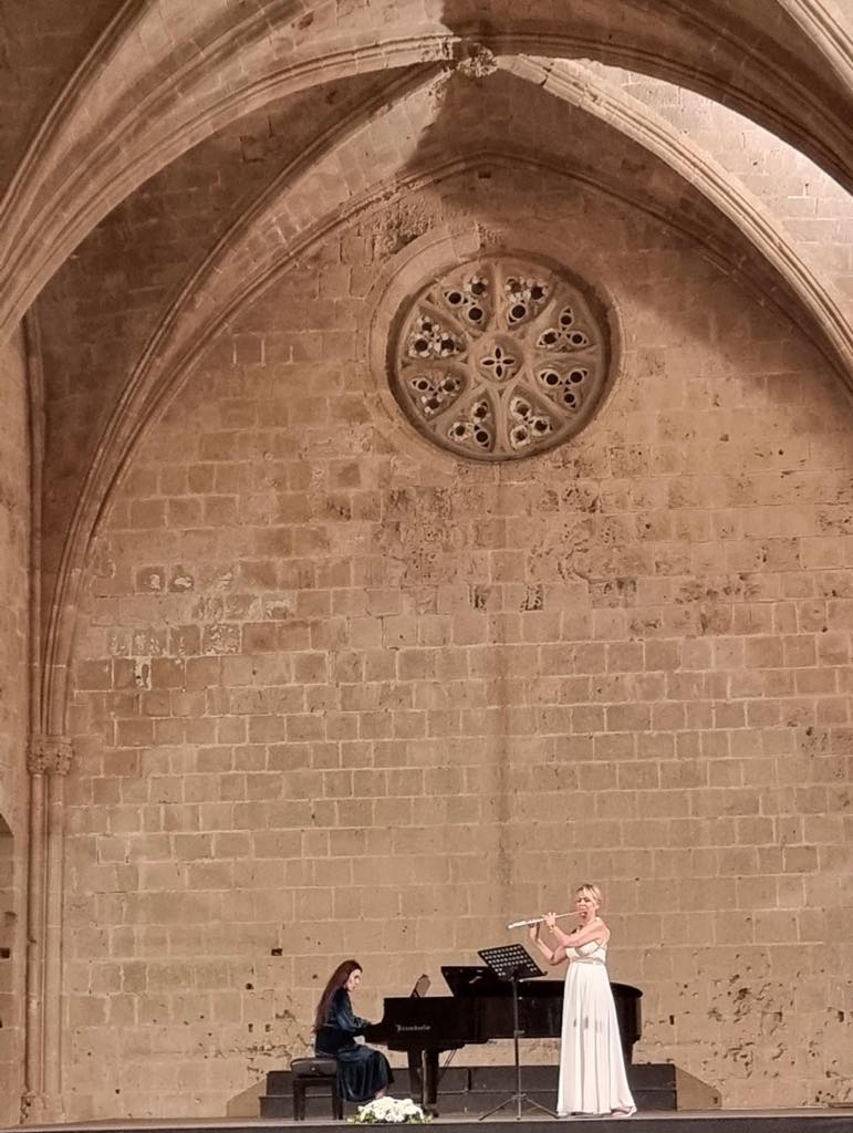 Flüt Sanatçısı Lelya Bayramoğulları, Kuzey Kıbrıs Müzik Festivali’nde Büyüledi