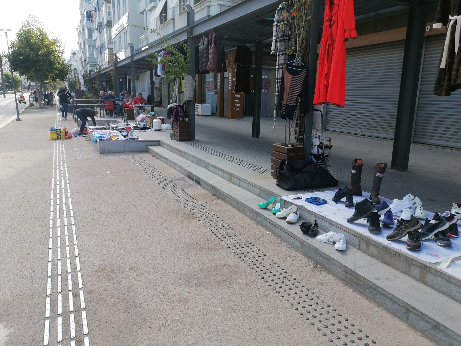 Şarampol Caddesi’nde ki İkinci El Pazara İlgi Yoğun