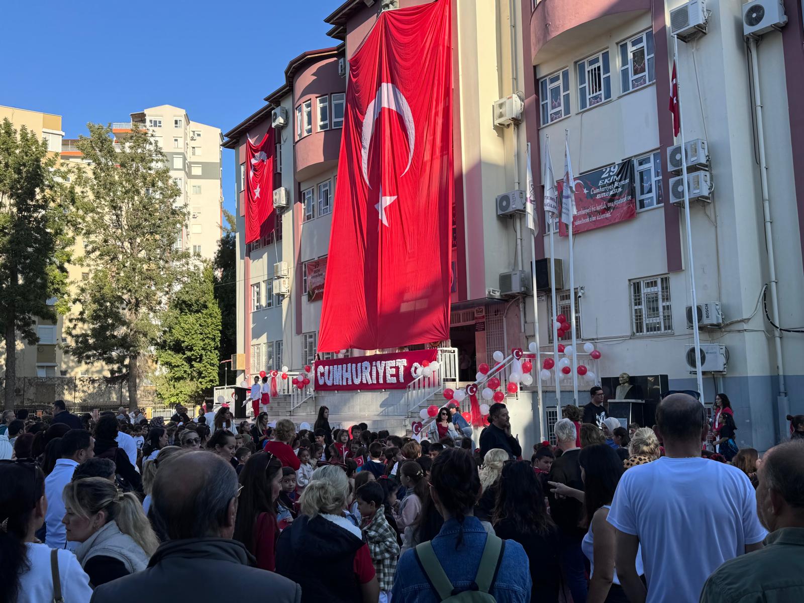 Hanım Ömer Çağıran İlkokulu’nda Cumhuriyet’in 101. Yılı Coşkusu