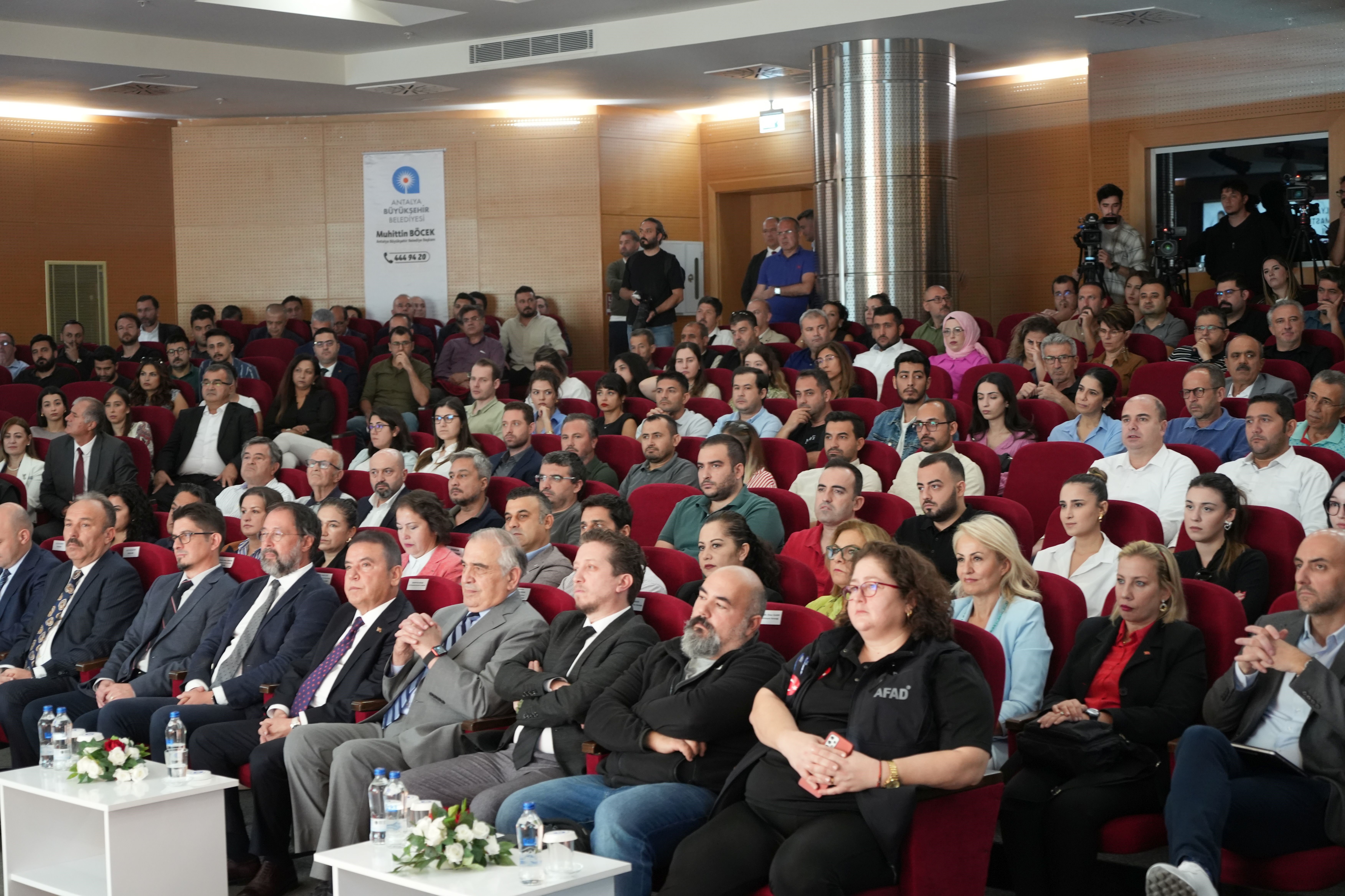 Antalya Büyükşehir Belediyesi Tarafından Antalya Deprem Master-Güçlendirme Konferansı Gerçekleştirdi