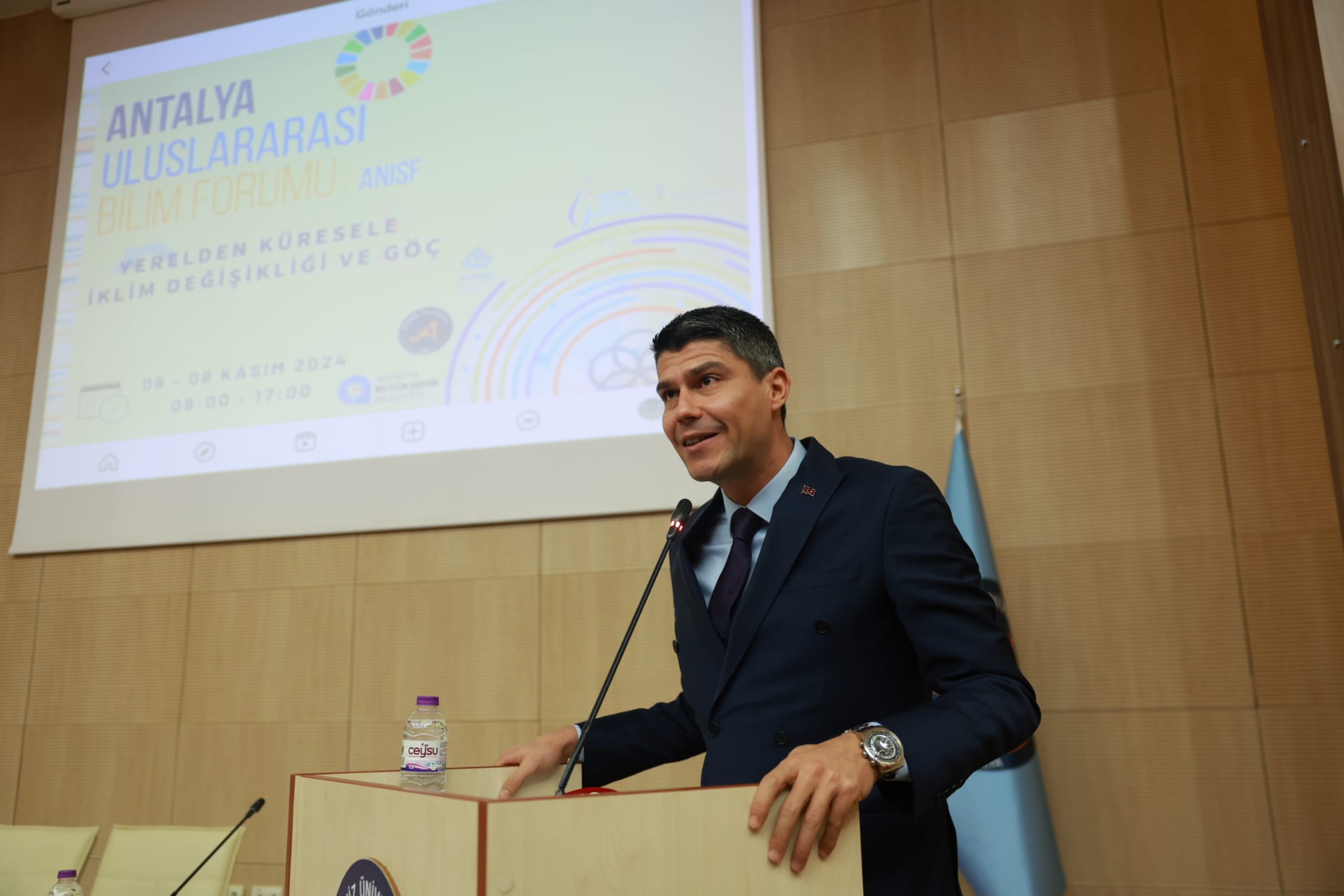 "İklim Değişikliği, Çevre Krizi ve Göç" Konuları Ele Alınıyor