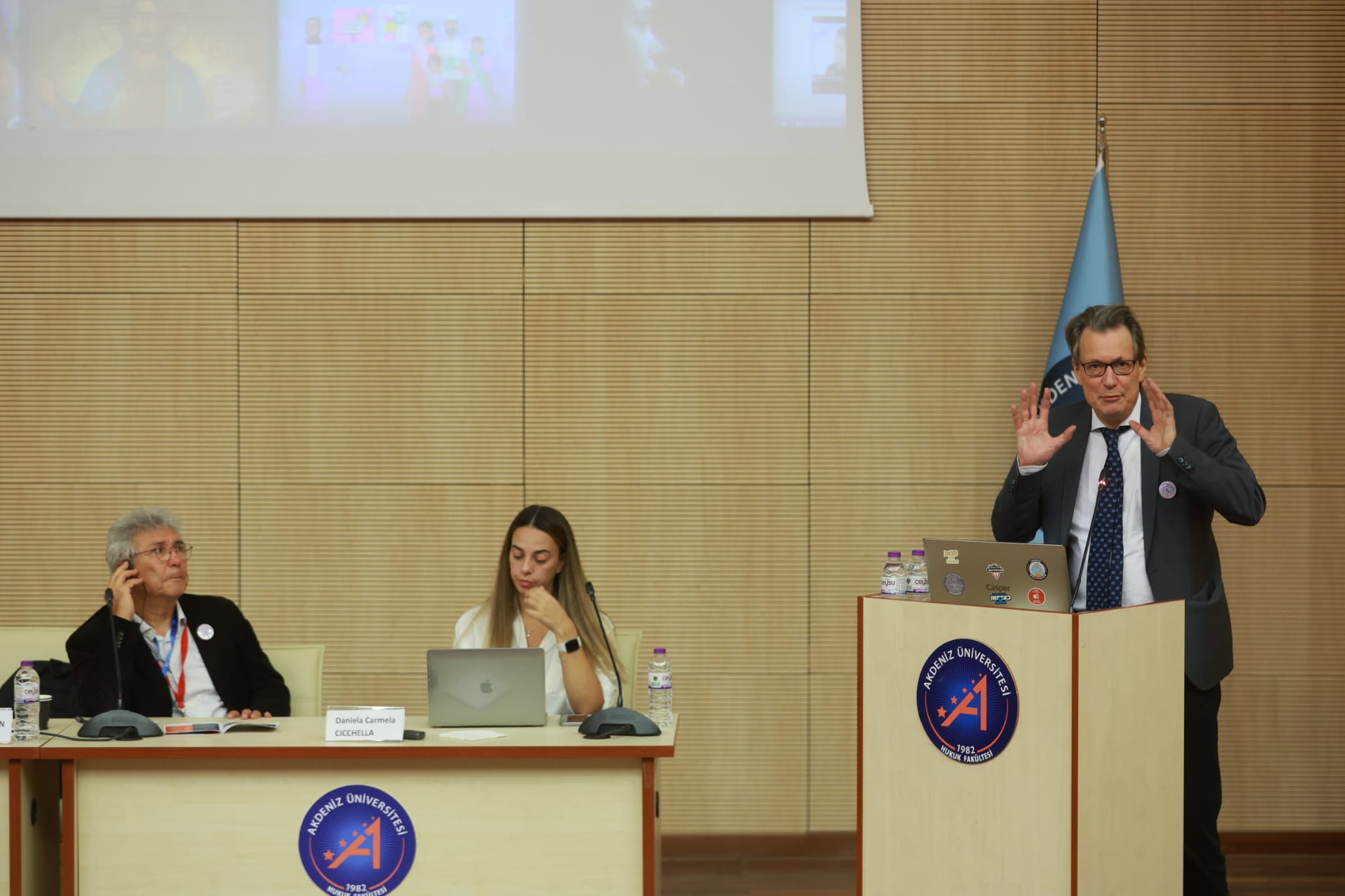 "İklim Değişikliği, Çevre Krizi ve Göç" Konuları Ele Alınıyor