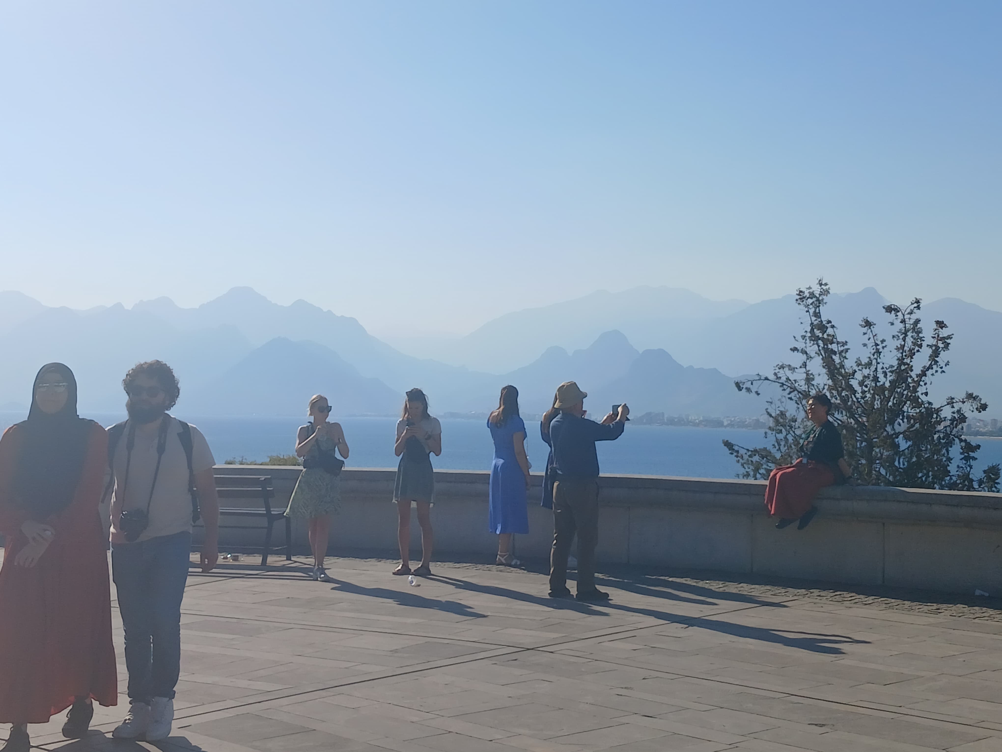 Antalya Turistleri Ağırlamaya Devam Ediyor