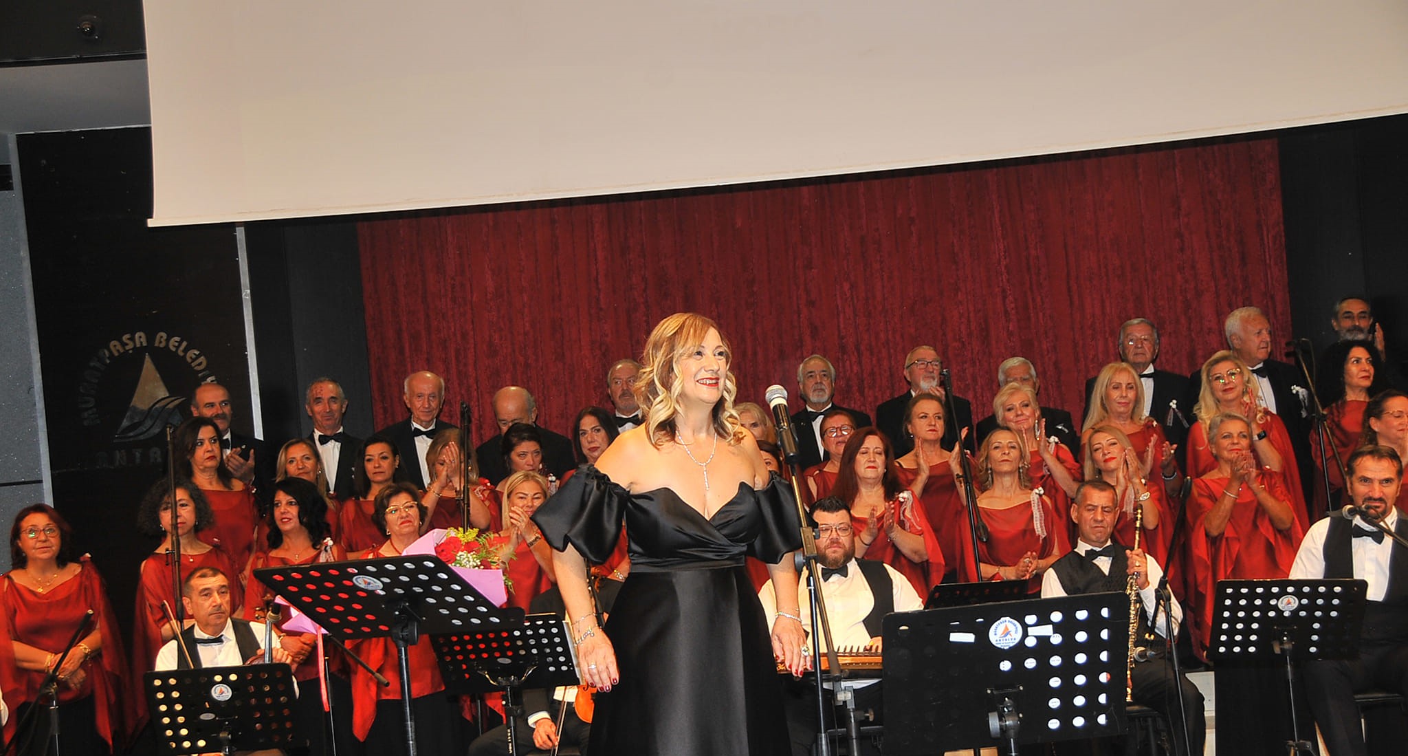Antalya Çağdaş Türk Müziği Topluluğu’ndan Unutulmaz Konser                    