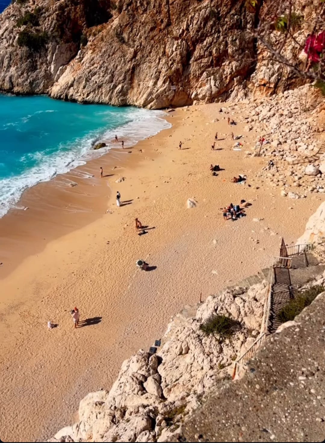 Turistler Denizin Tadını Çıkarttı