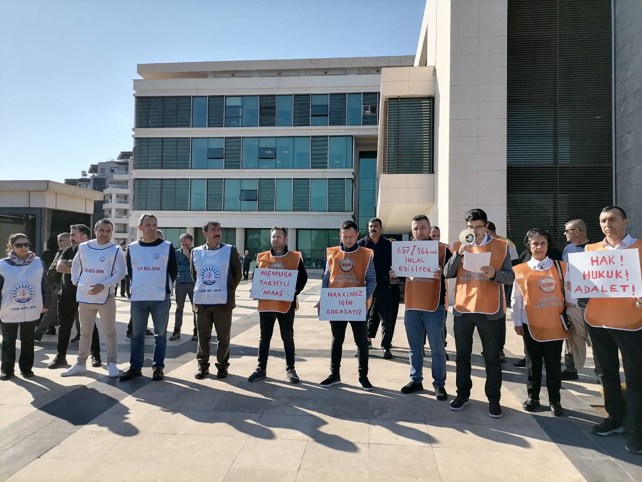 Cantilav: ‘Maksadımız üzüm yemek, bağcıyı dövmek değil’