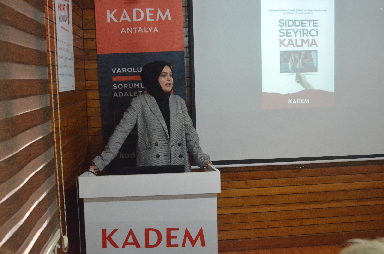KADEM’den Şiddete Seyirci Kalma Çağrısı
