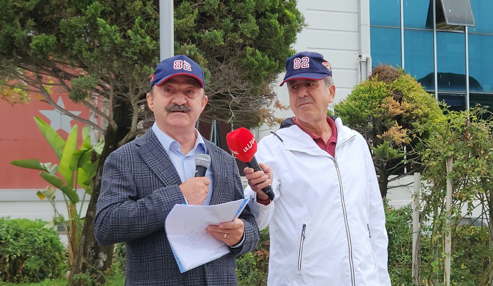 Soruşturma Geçiren Teğmenlere Eş Zamanlı Destek