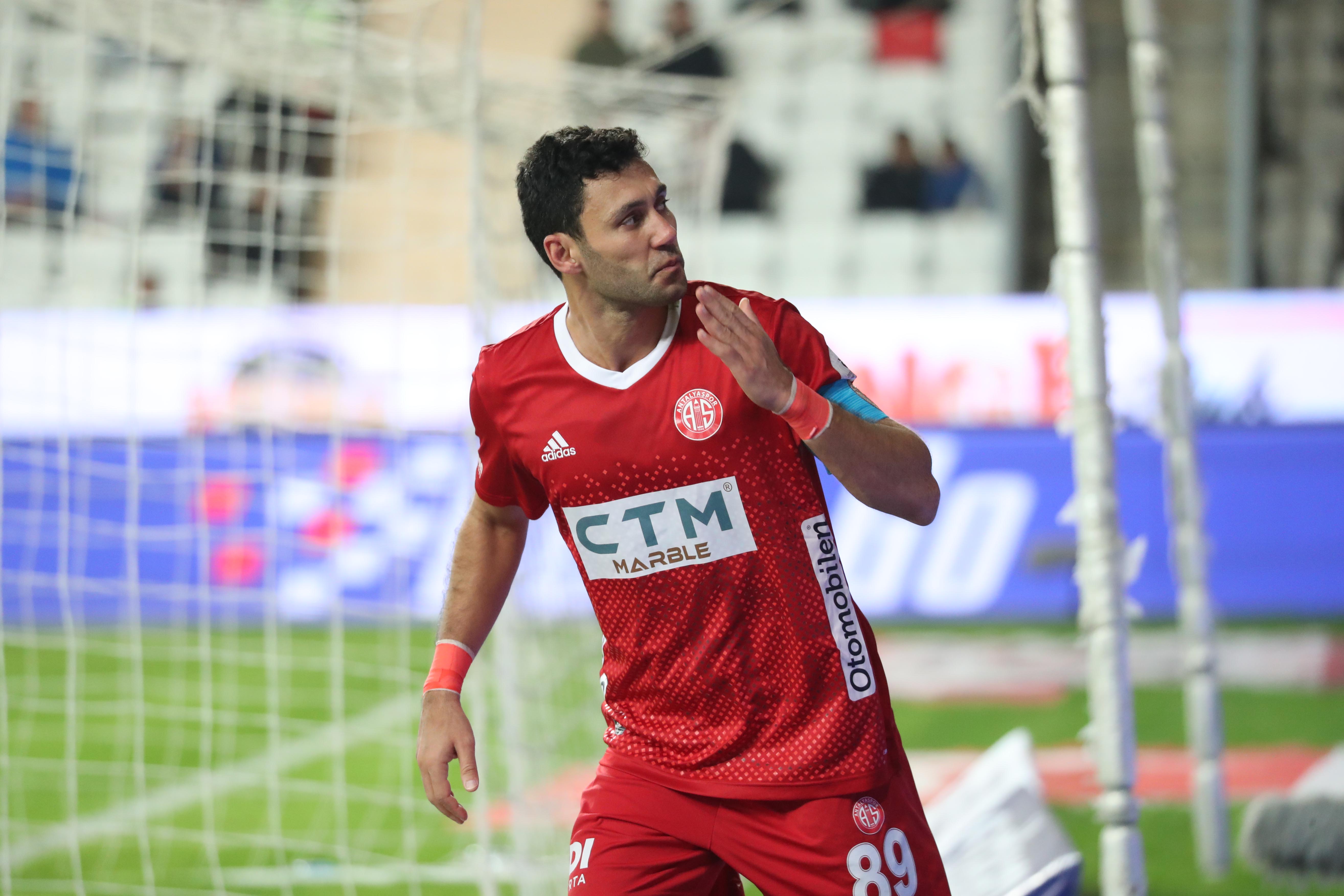 Antalyaspor Evinde Sivasspor’u Affetmedi! Antalyaspor: 2  – Sivasspor:1   