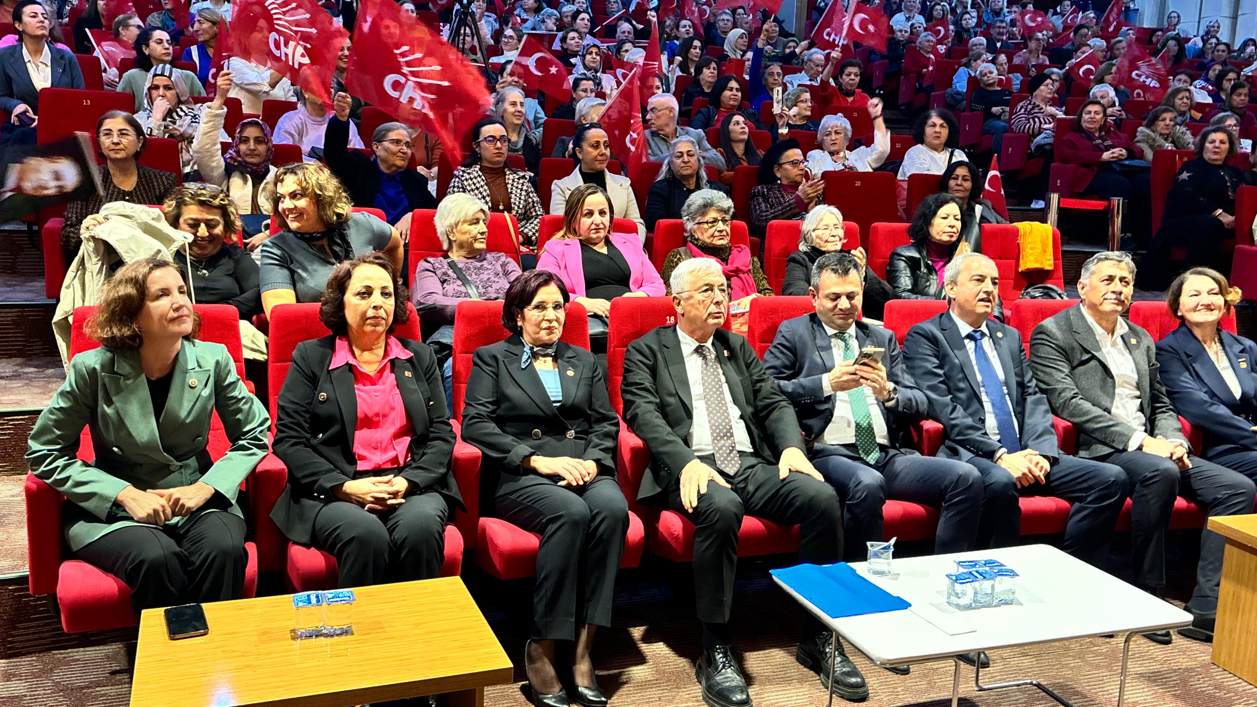 CHP Kadın Kollarından 90 Yıl Kutlama Etkinliği