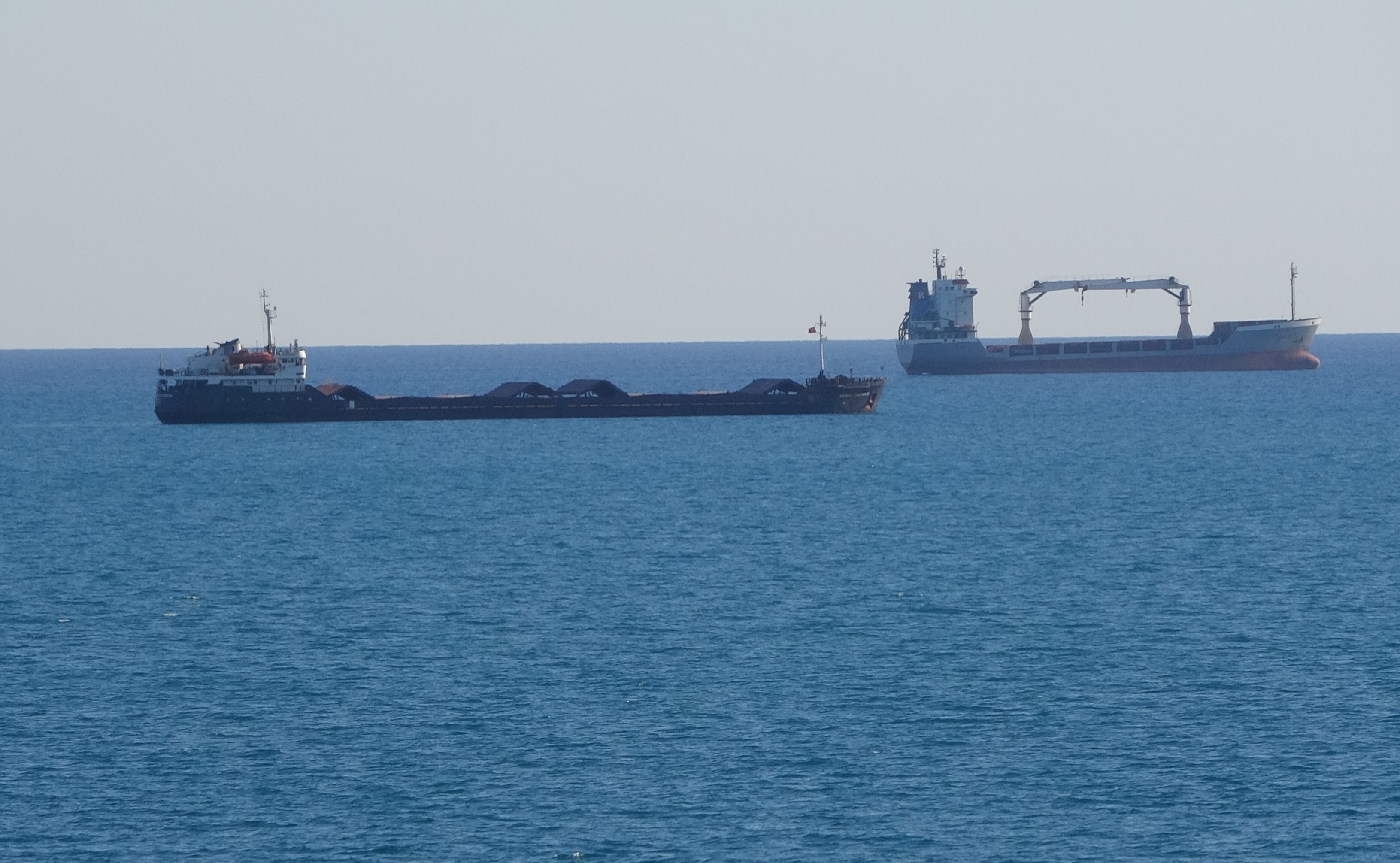 Mersin ve İskenderun Körfezlerinde Tehlike: Deniz Kirliliği ve İnsan Sağlığına Tehdit