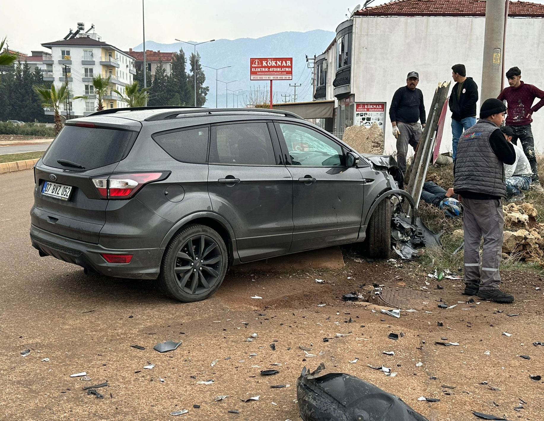 Motosiklet Sürücüsü Kaskı Sayesinde Hayatta Kaldı