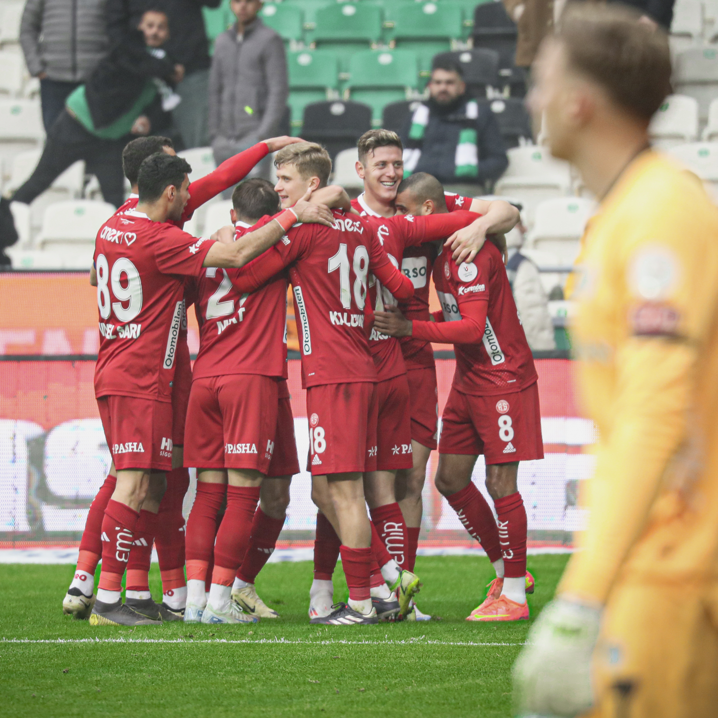Konyaspor ve Antalyaspor Maçında Puanlar Paylaşıldı