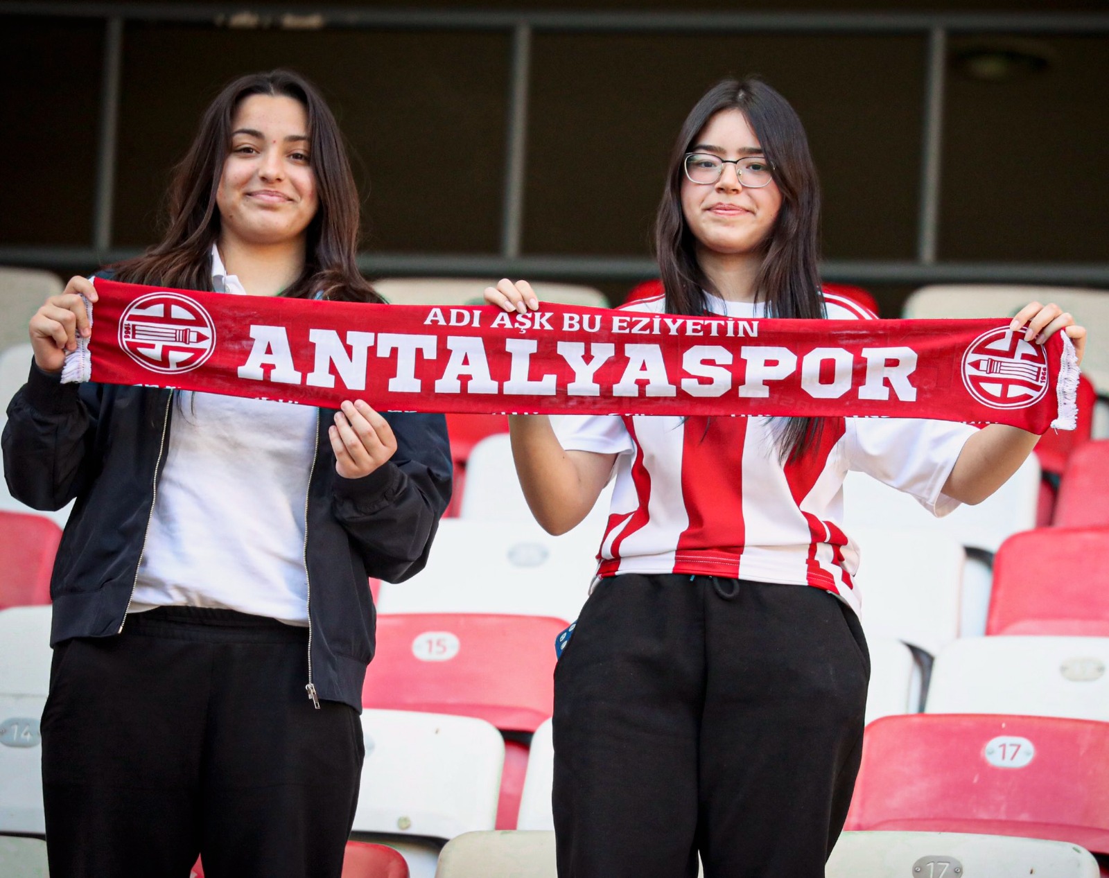 Antalyaspor’da ‘Tek Yürek, Tek Fiyat’ Devam Ediyor