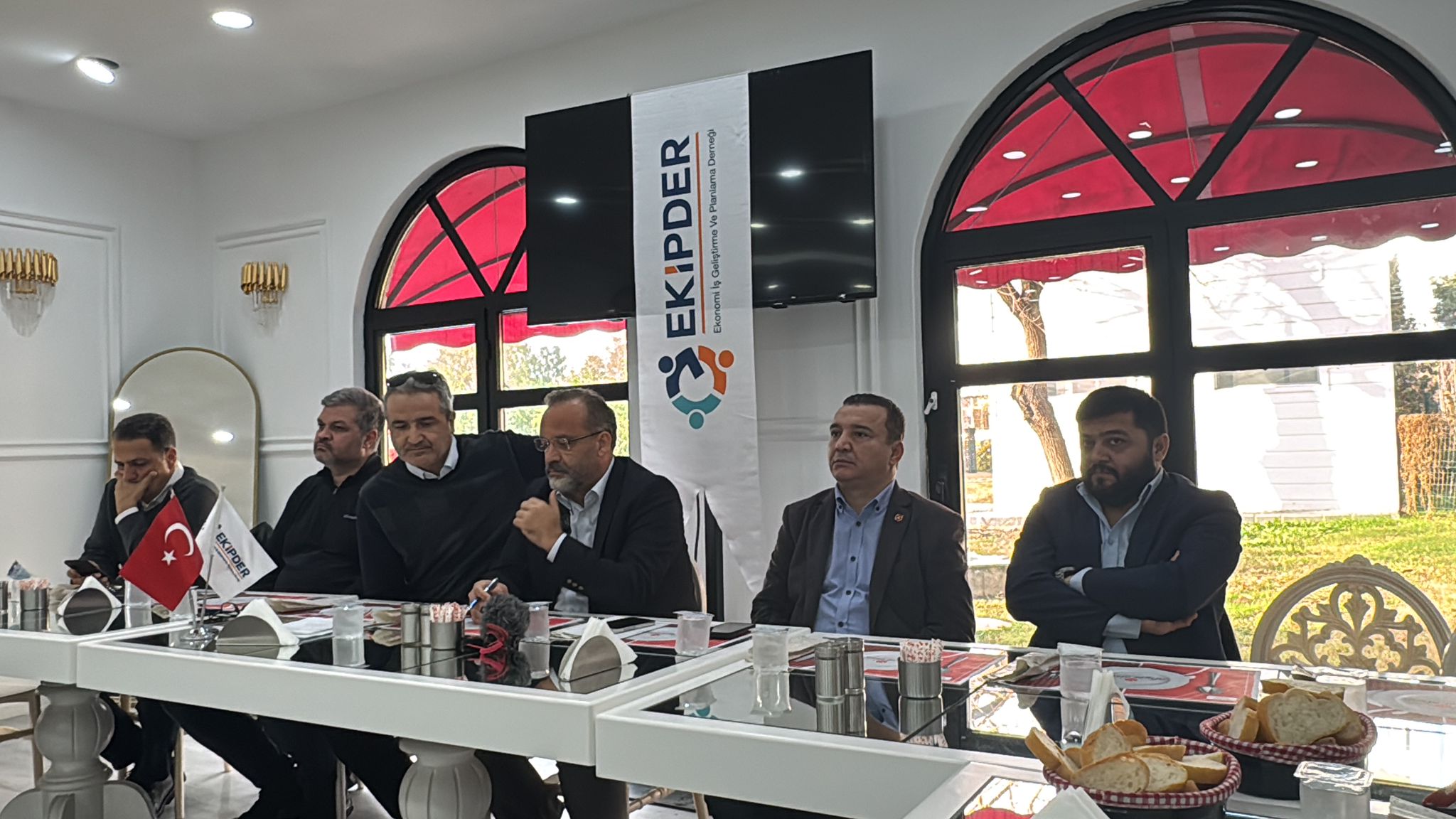 EKİPDER Başkanı Reşat Güney’den Çarpıcı Açıklamalar! Antalya Ekonomisi Zor Durumda