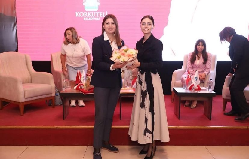 Korkuteli'nde "Kadın ve Hakları" Konulu Konferans Düzenlendi