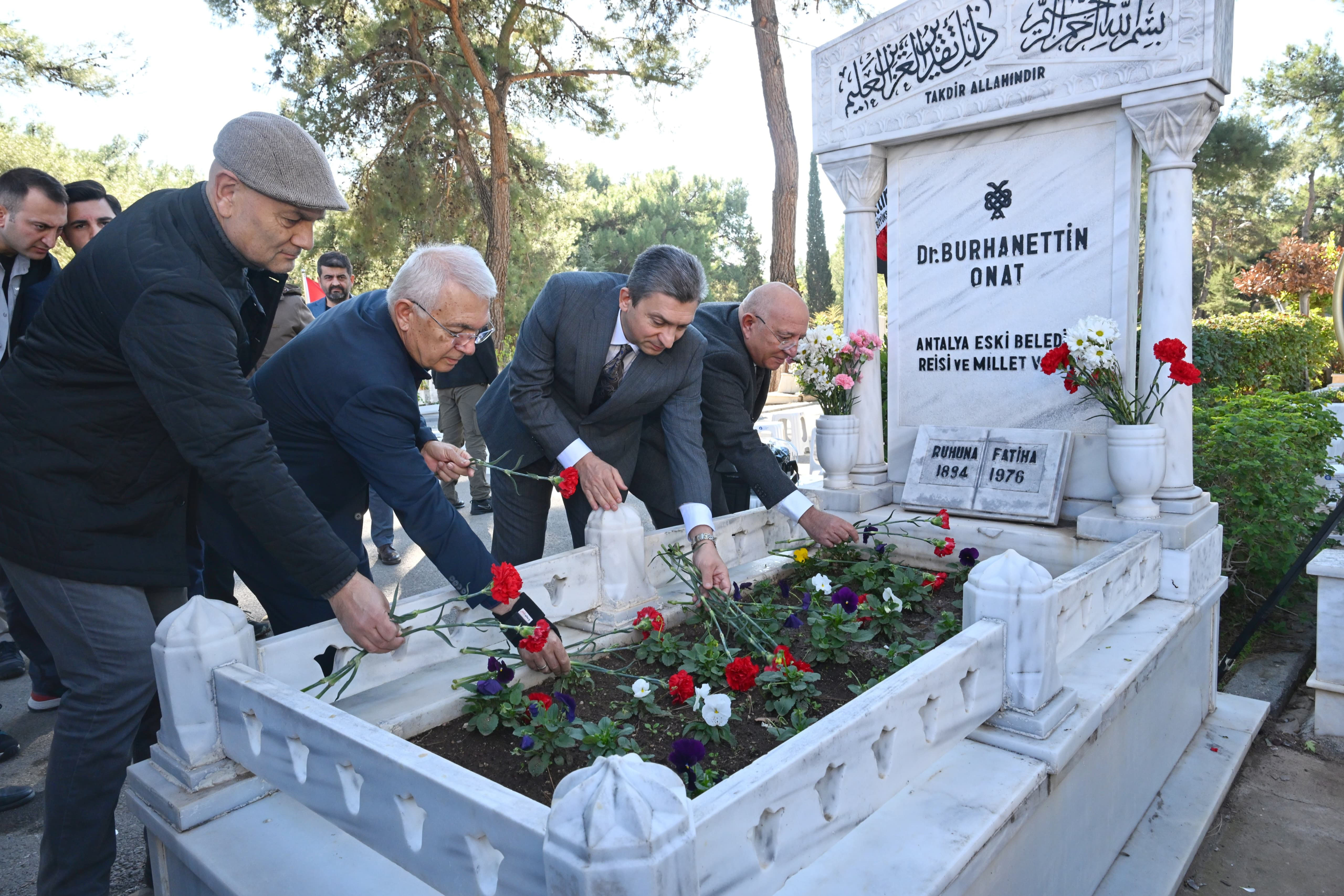Dr. Burhanettin Onat, Vefatının 48. Yıl Dönümünde Anıldı