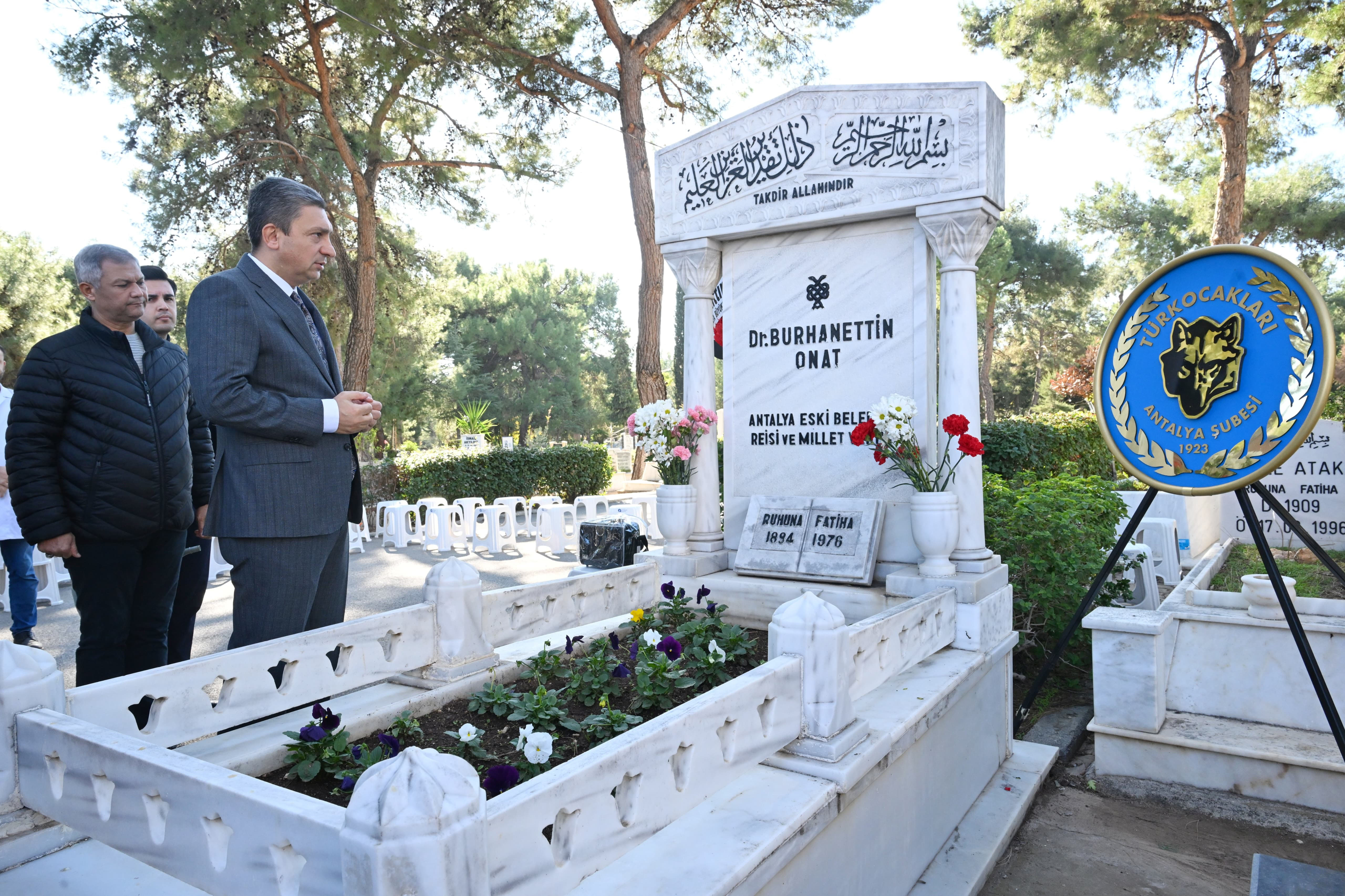 Dr. Burhanettin Onat, Vefatının 48. Yıl Dönümünde Anıldı