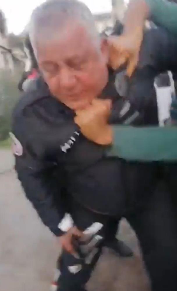 Mersin Anamur'da 61 Suç Kaydı Bulunan Şüpheli, Polise Direnirken Yakalandı