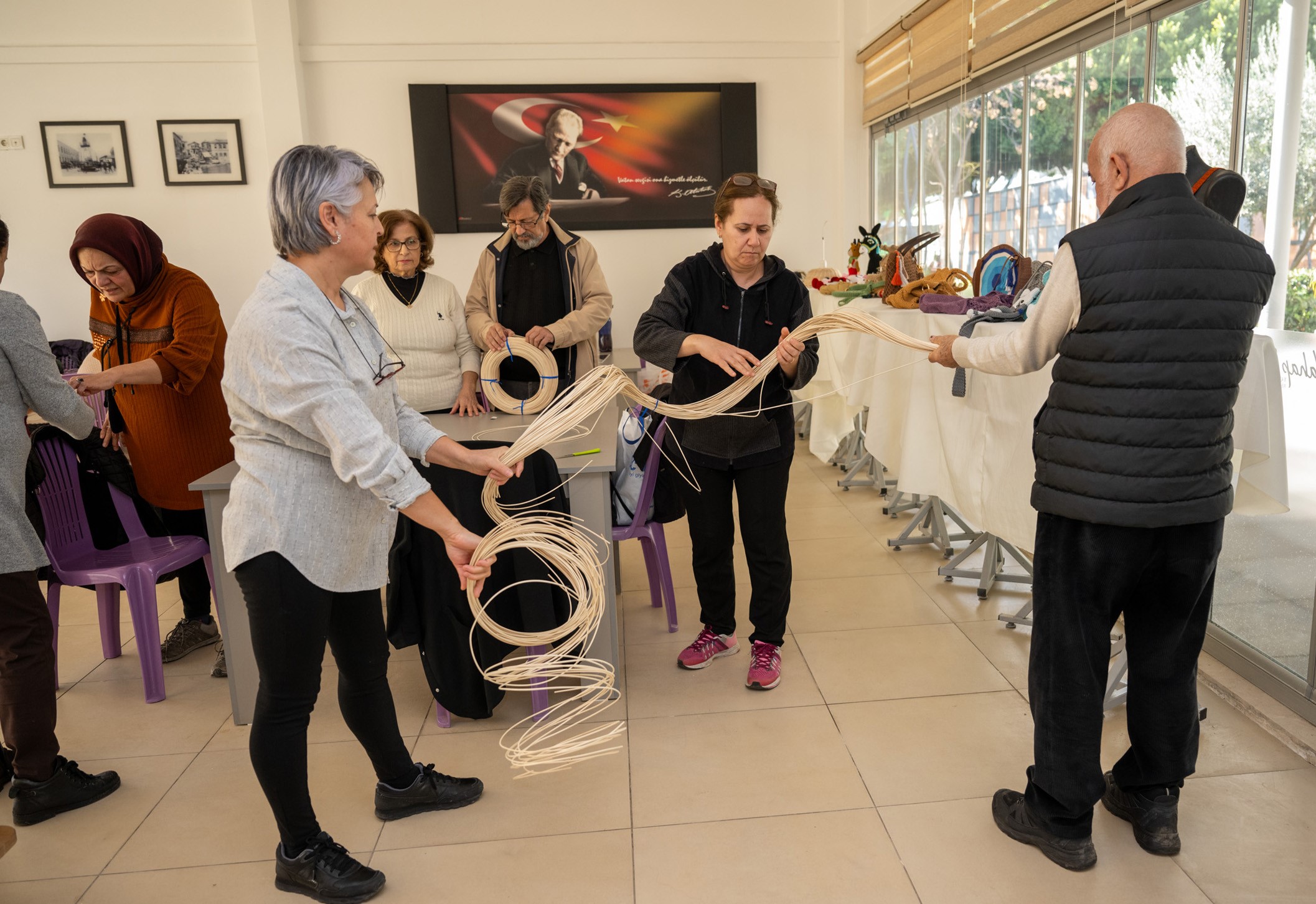 Mersin'deki El İşi Kursları Kadınlara Yetenek Kazandırıyor ve Bütçelerine Katkı Sağlıyor