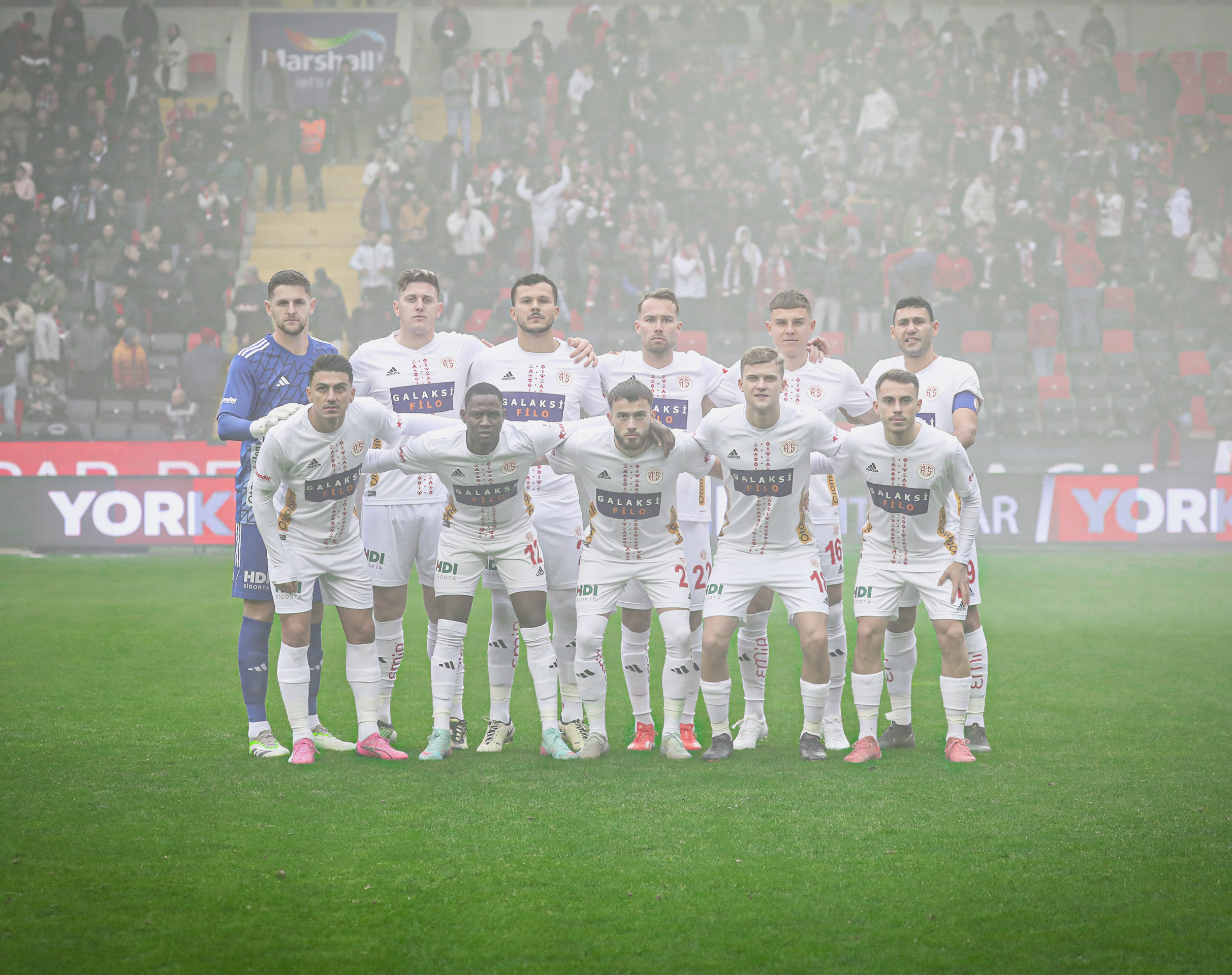Antalyaspor 2 Haftalık Araya Girdi