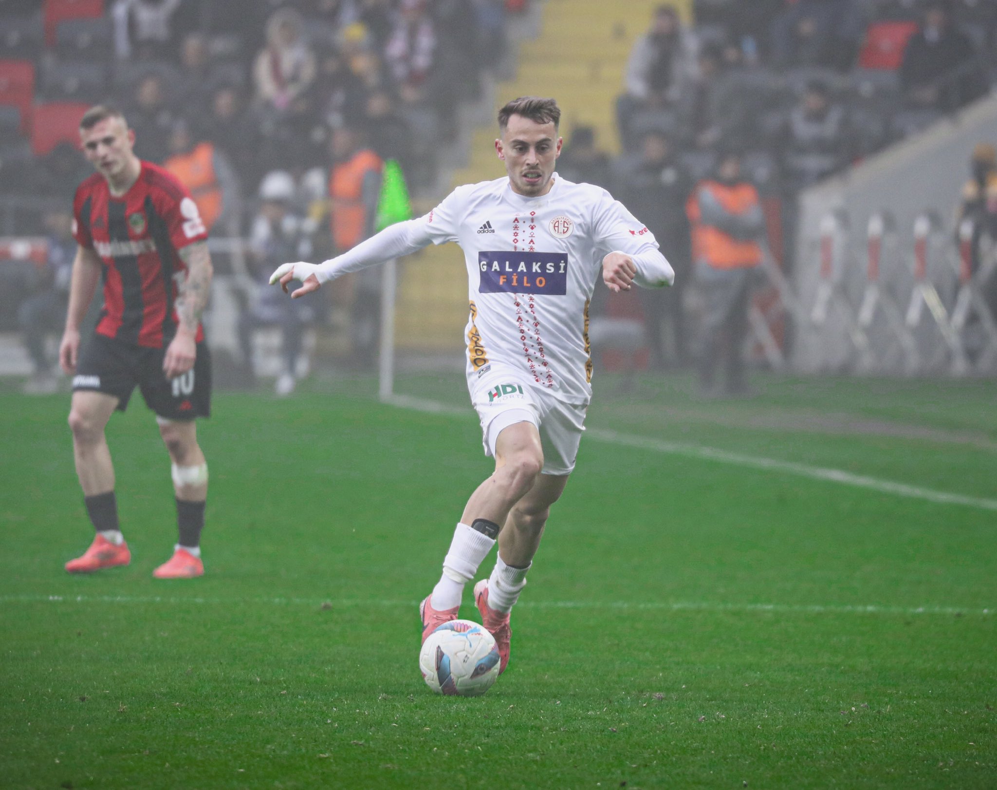 Antalyaspor 2 Haftalık Araya Girdi