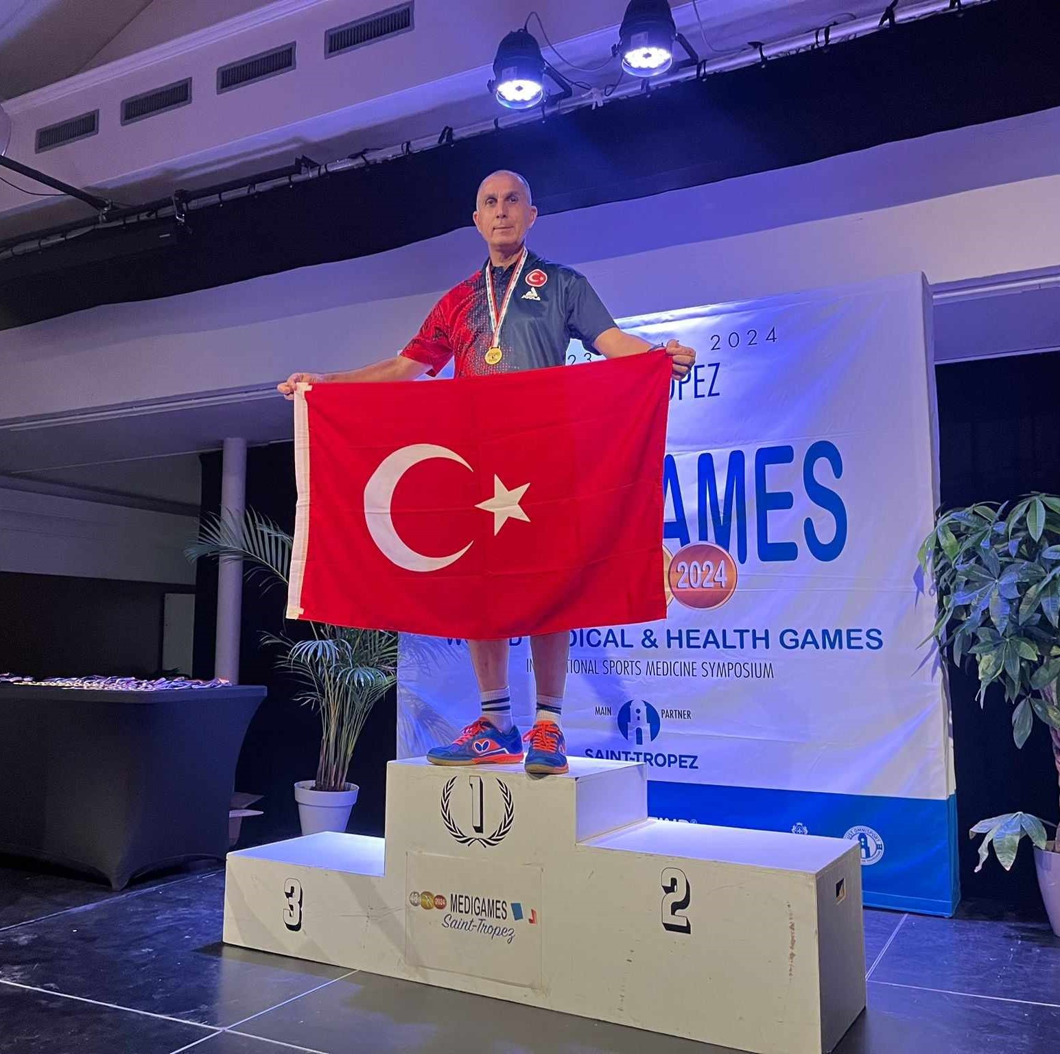 Masa Tenisinde Bir Başarı Hikayesi ; Kürşat Çavuşoğlu
