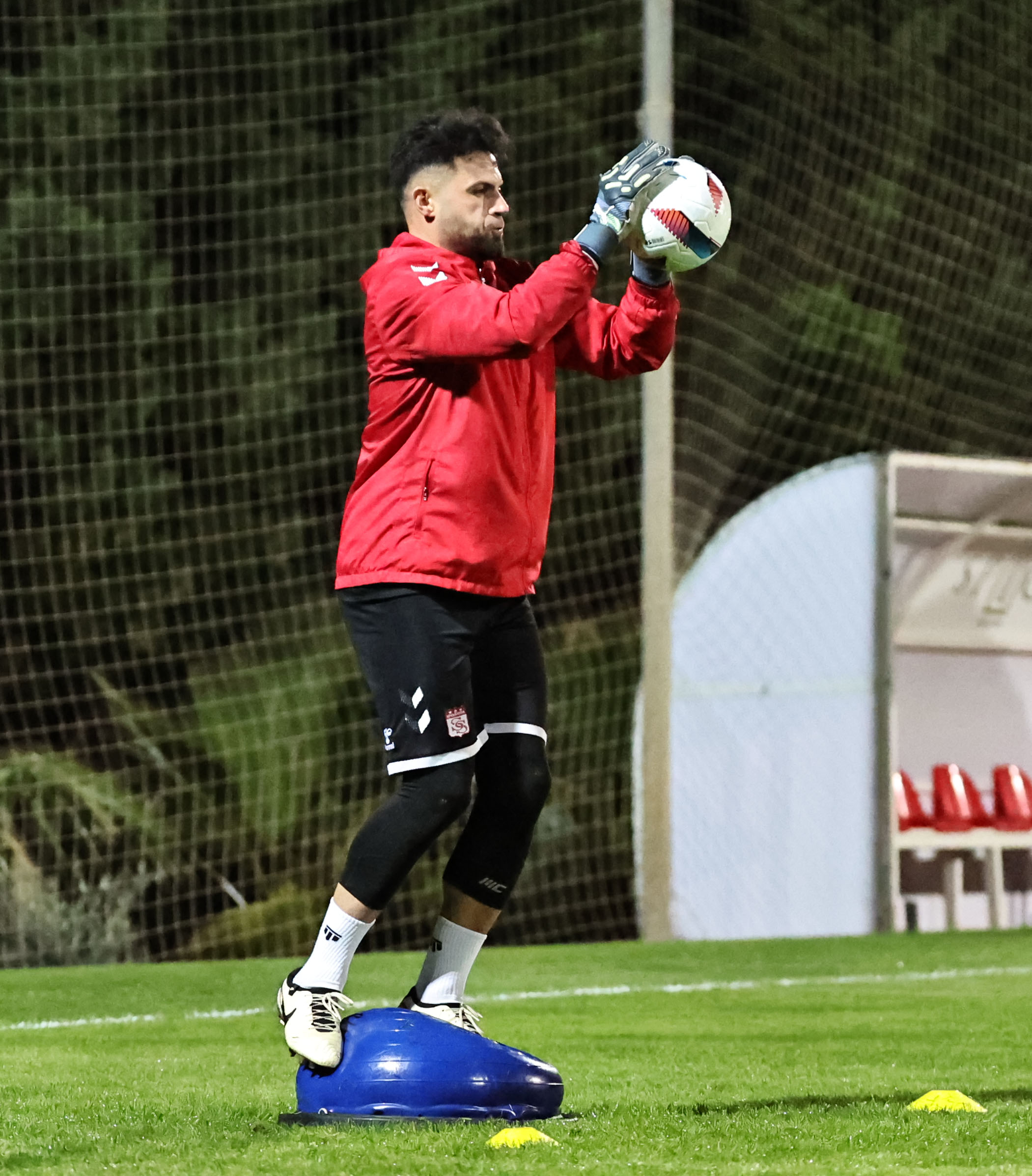 Sivasspor, Antalya Kampına Başladı