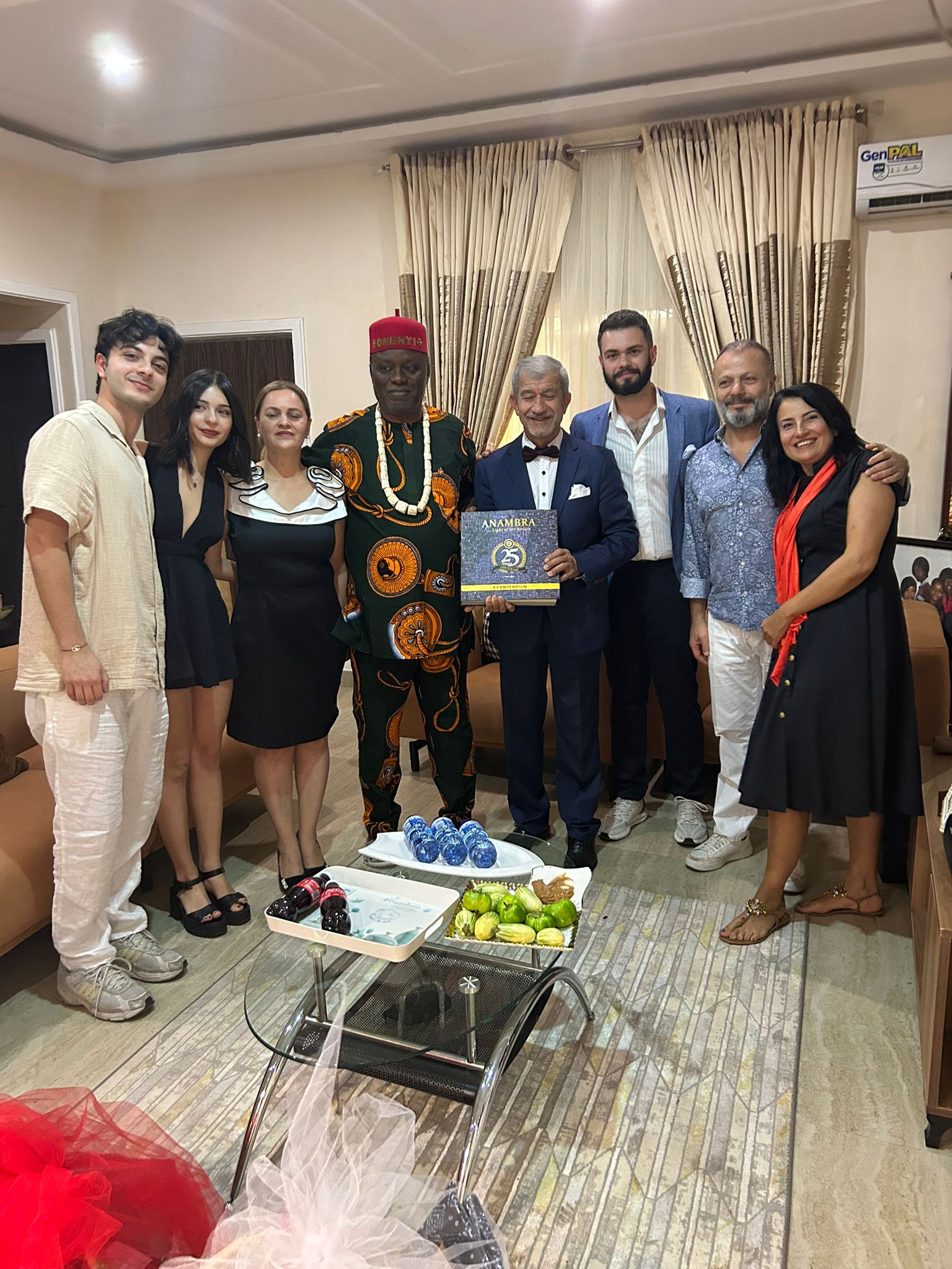 Ewang ve Yeni ailesinin mutlu günü! Idara ve Batuhan Emre Nijerya'da dünya evine girdi