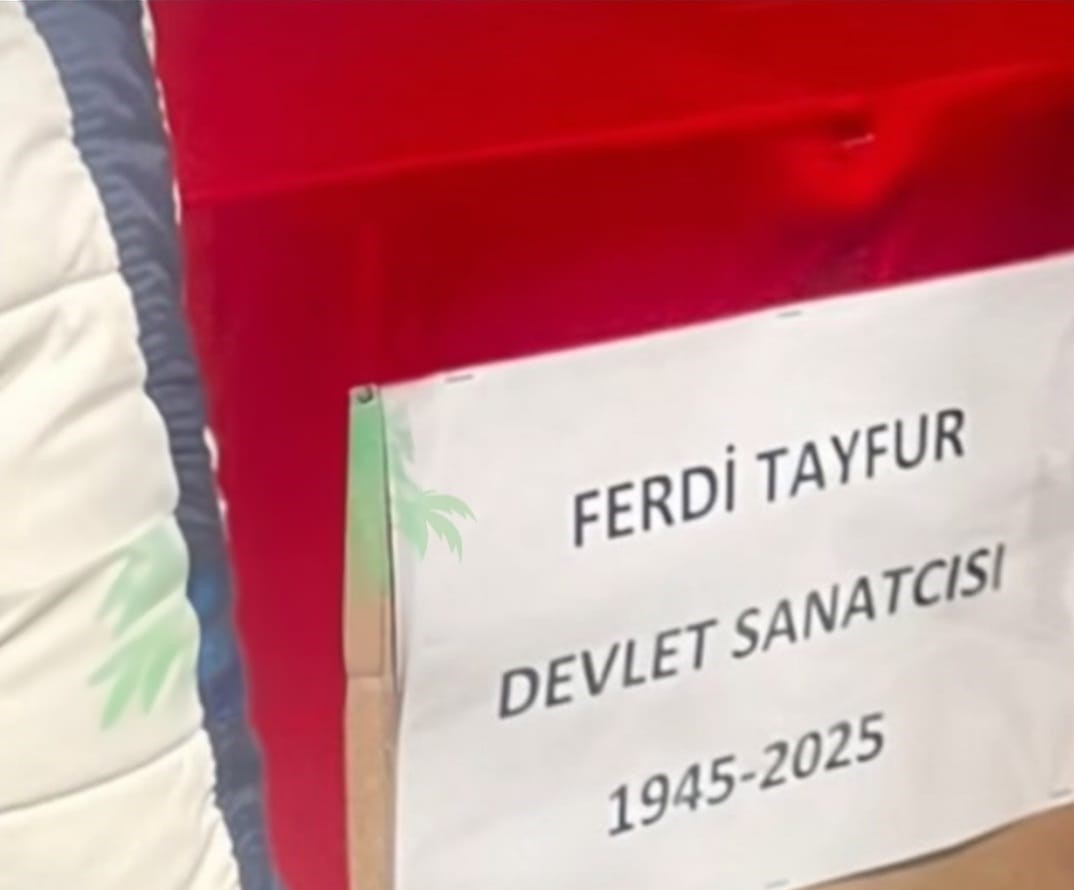 Ferdi Tayfur, Antalya Havaalanından Uğurlandı