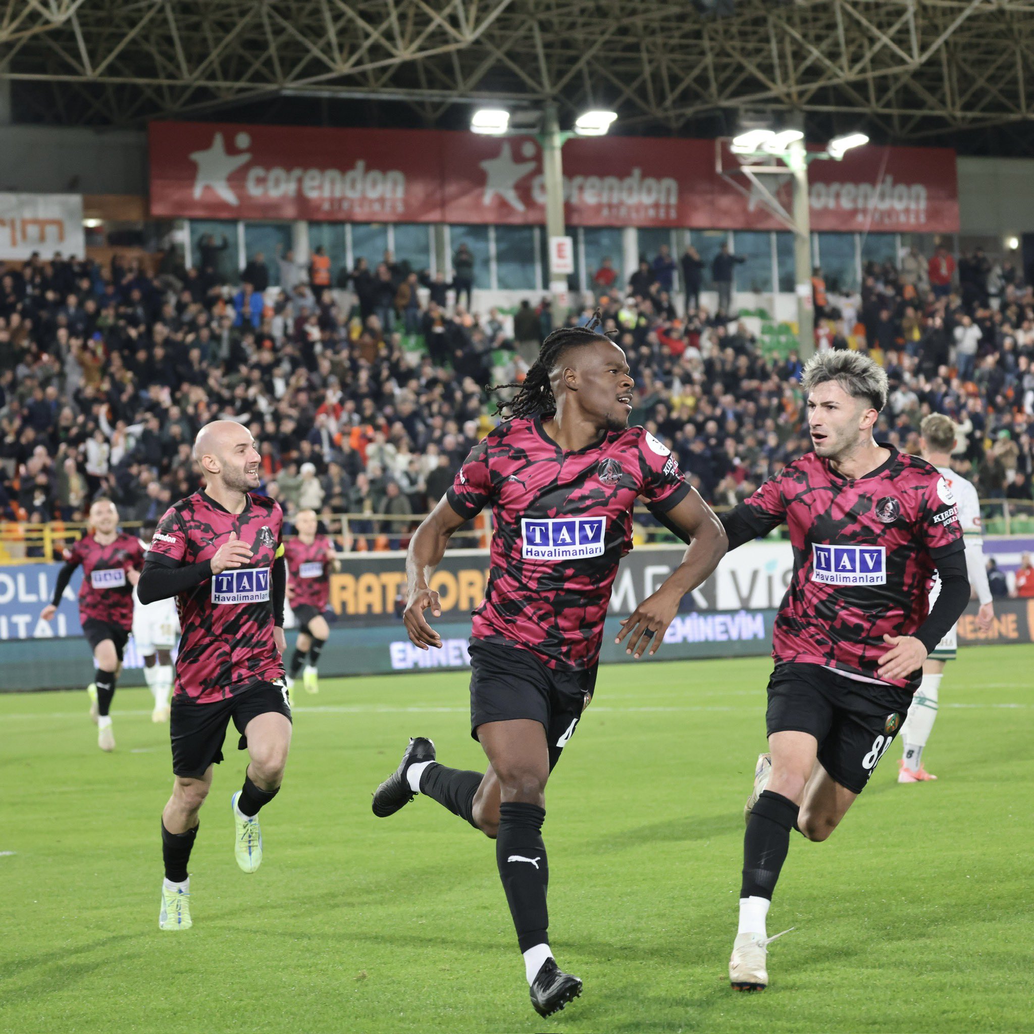 Corendon Alanyaspor 2 – 1 Tümosan Konyaspor