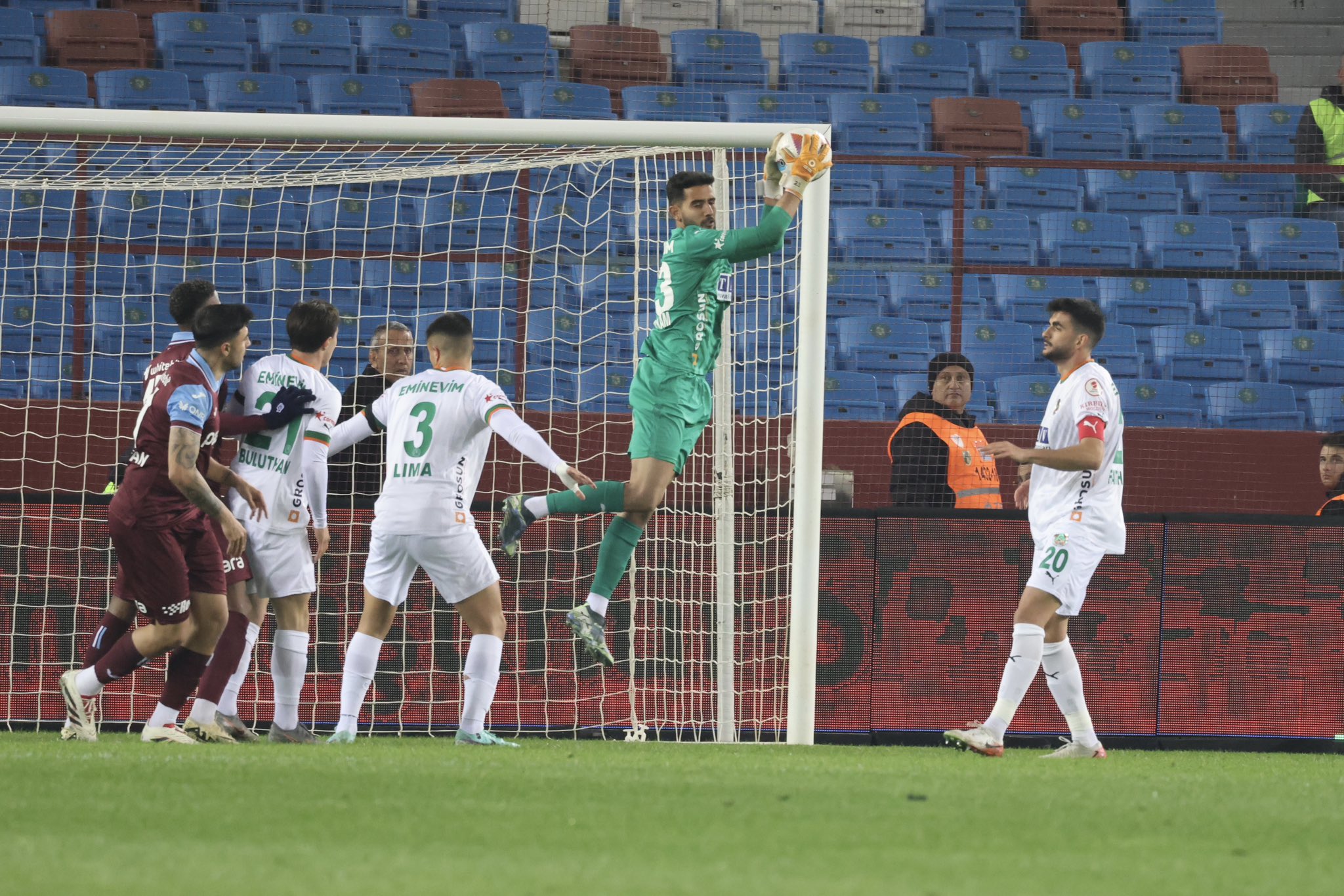 Alanyaspor Gruplardaki İlk Maçından Puansız Ayrıldı