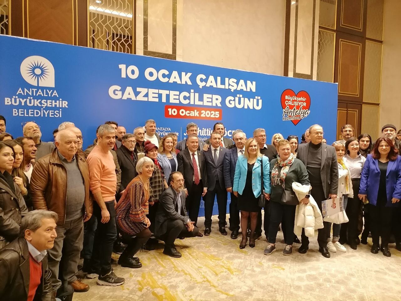 Antalya Büyükşehir Belediye Başkanı'ndan Çarpıcı Açıklama: "Dağlara, taşlara ruhsat vermedik!"