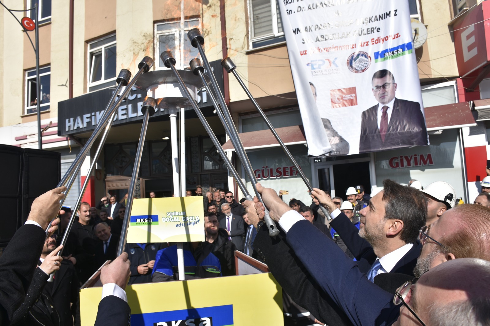 Bakan Bayraktar: Hedefimiz, Ülkemizi Enerjide Bağımsız Kılmak