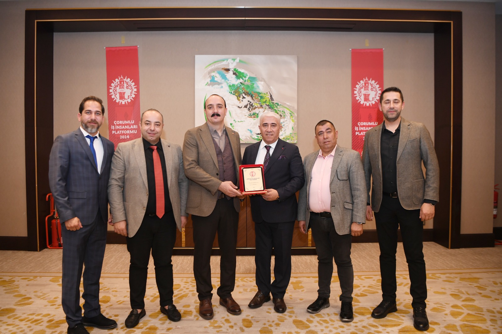 Antalya'daki Çorumlu İş İnsanları Platformu Üyeleri Ekonomik İşbirliğini Değerlendirdi