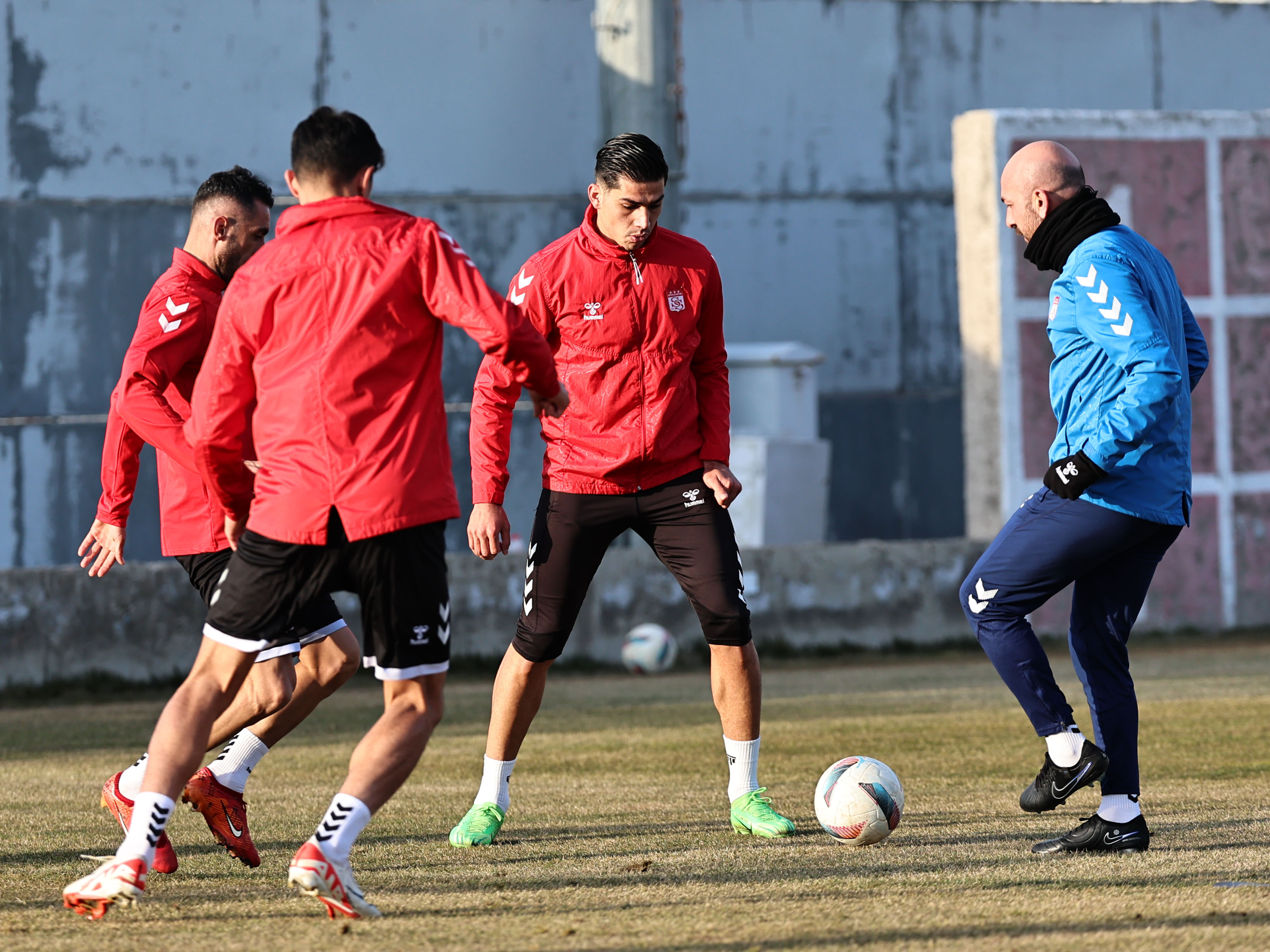 Corendon Alanyaspor Sivas’ta 3 Puan Arıyor 