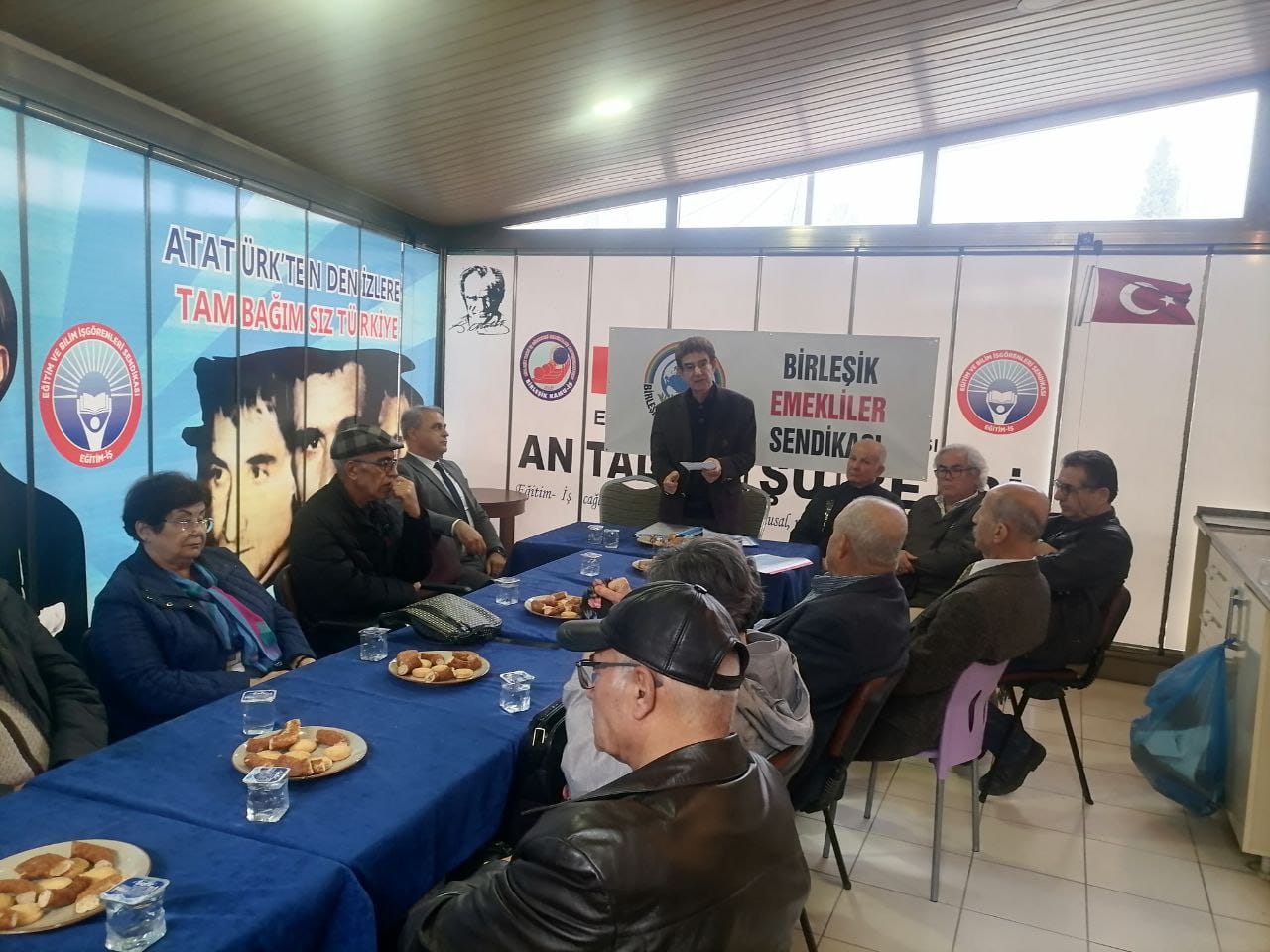 Birleşik Emekliler Sendikası Antalya Şubesi Basın Mensuplarıyla Buluştu