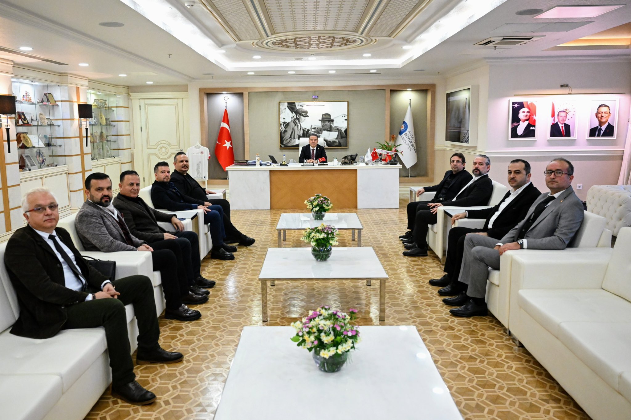 Başkan Karabulut, Başkan Böcek’i Ziyaret Etti