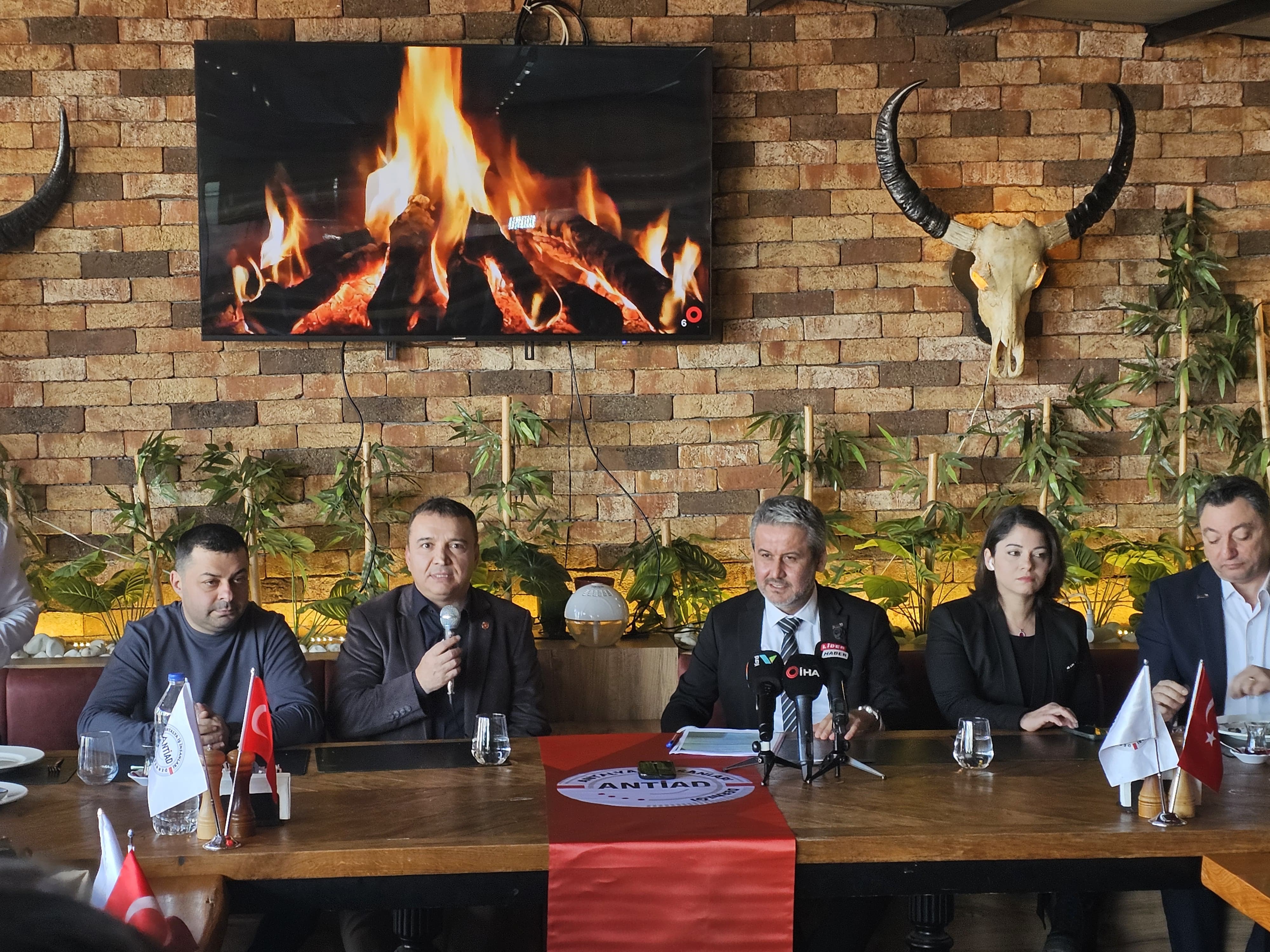 ANTİAD Başkanı Köleoğlu Antalya’nın Genel Sıkıntılarını Dile Getirdi