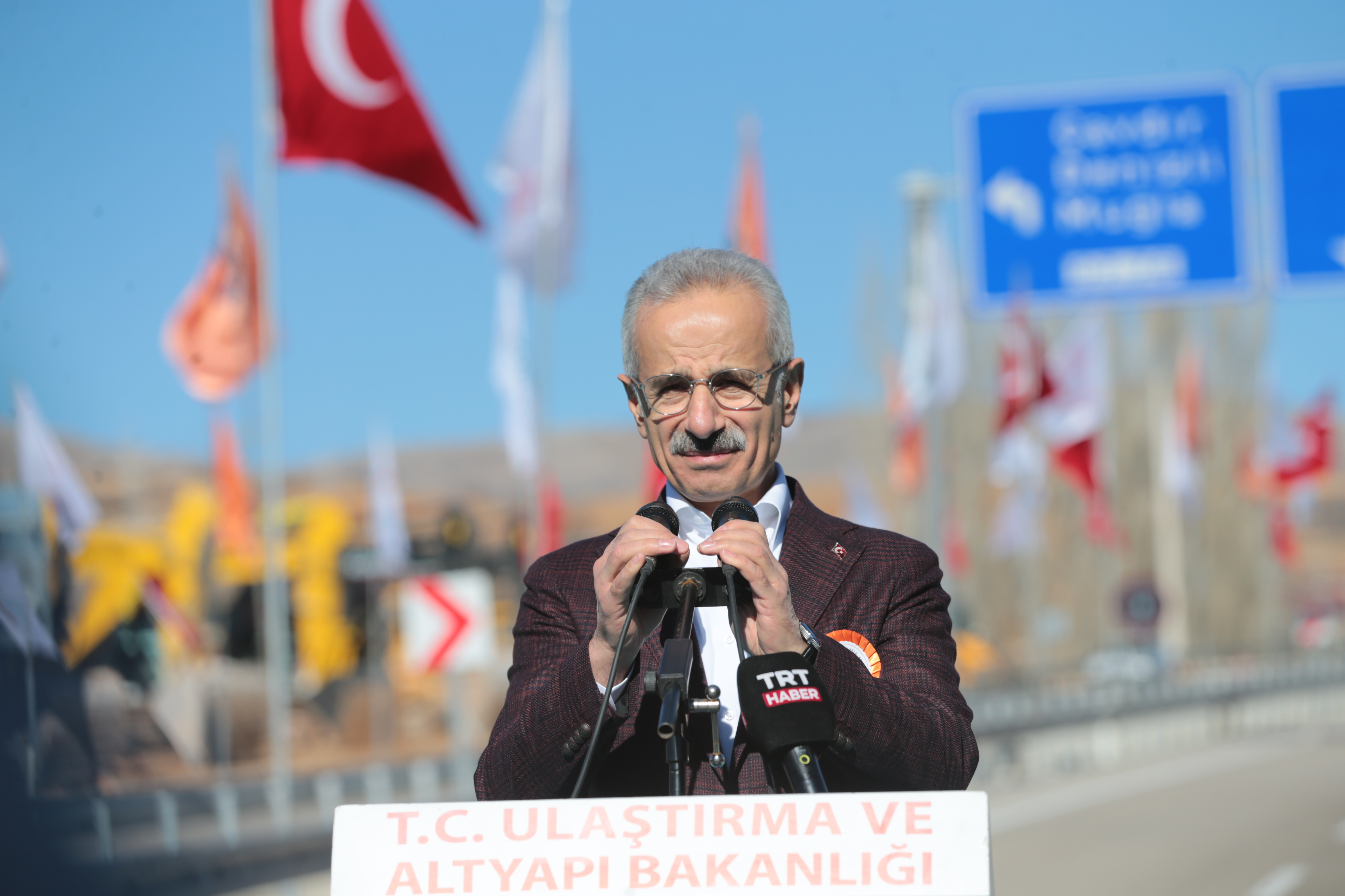 Ulaştırma ve Altyapı Bakanı Uraloğlu, Korkuteli-Elmalı Yolunun Açılışını Yaptı