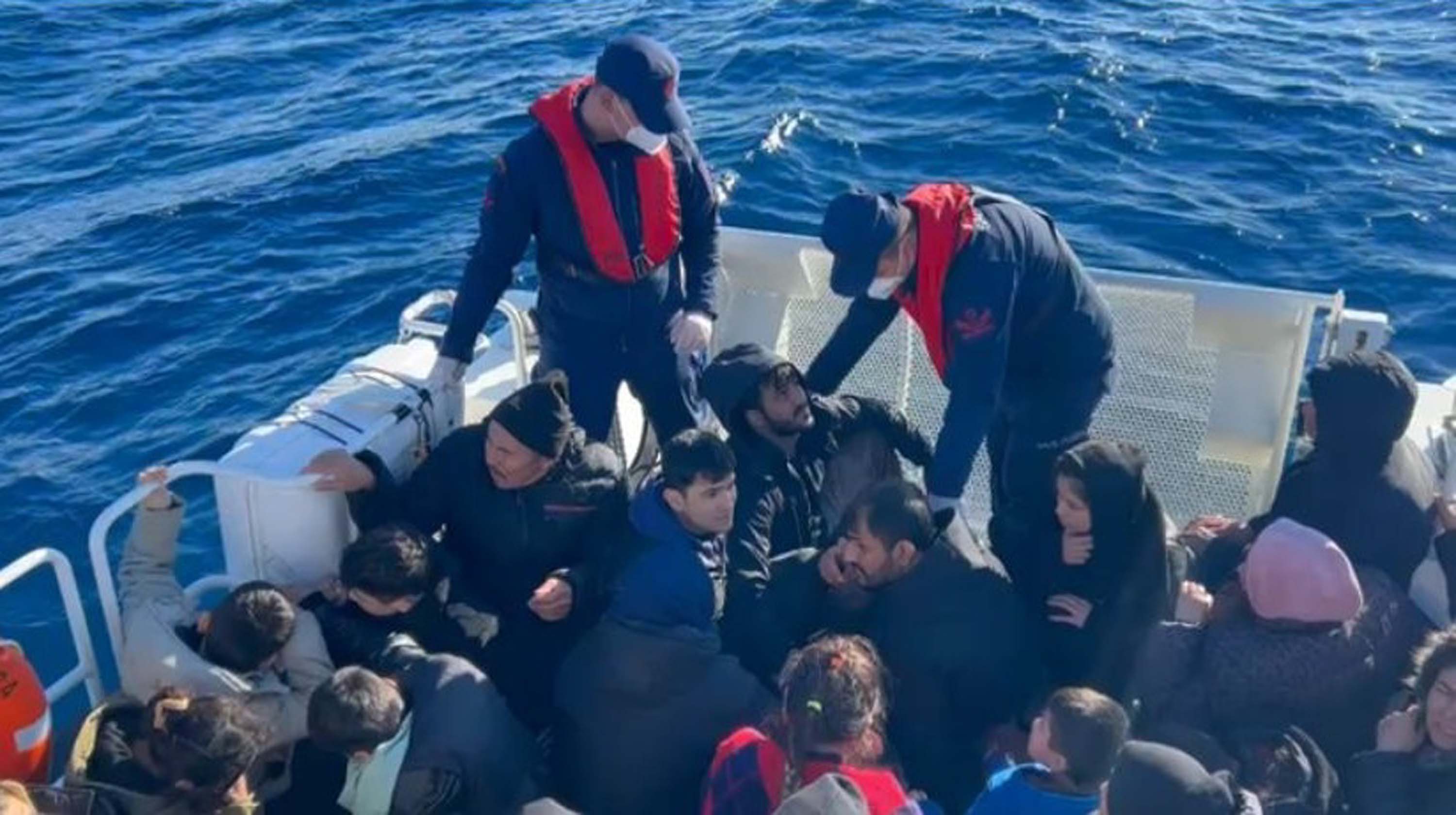 Yunan Unsurlarının Geri İttiği 51 Kaçak Göçmen Kurtarıldı