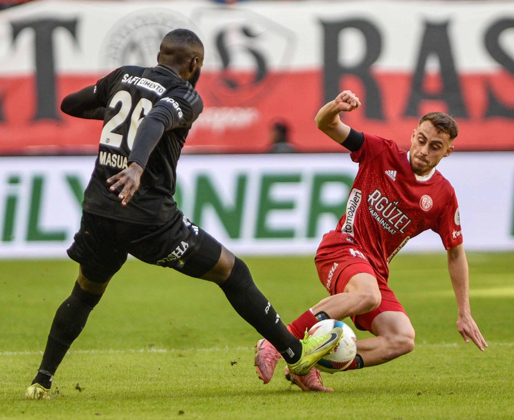 Antalyaspor Evinde Beşiktaş ile Berabere Kaldı