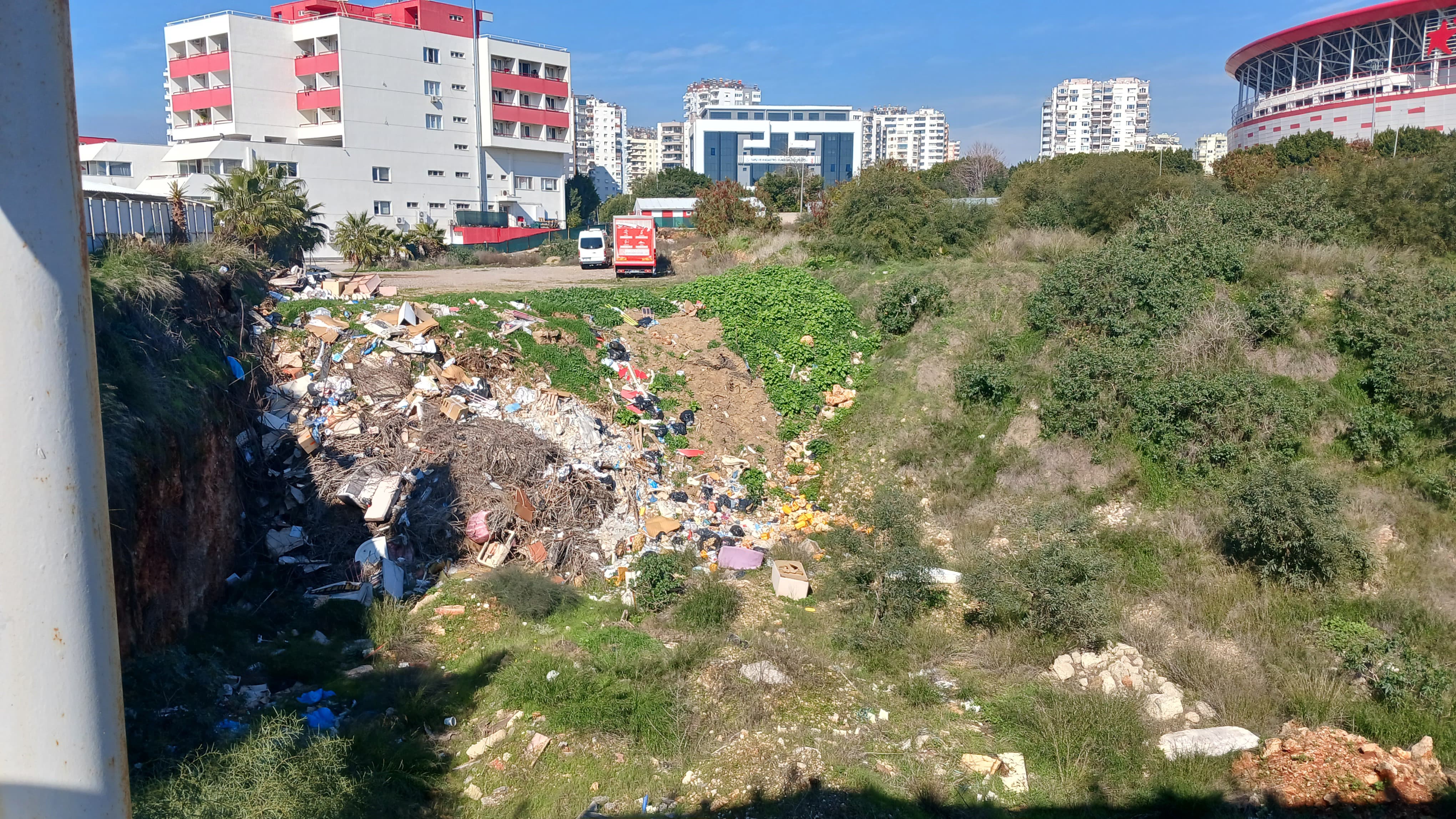 Antalya'nın Güzelliğini Bozan Kirli Görüntü