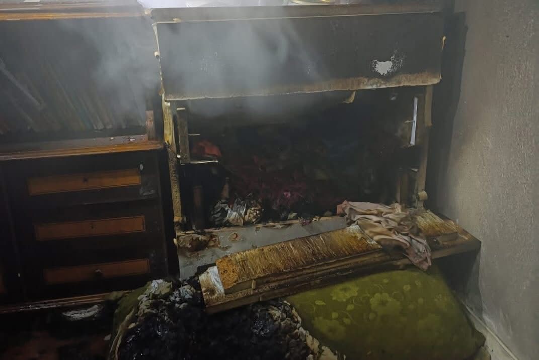 Eğirdir'de Yangın Çıkan Ev Kullanılamaz Hale Geldi