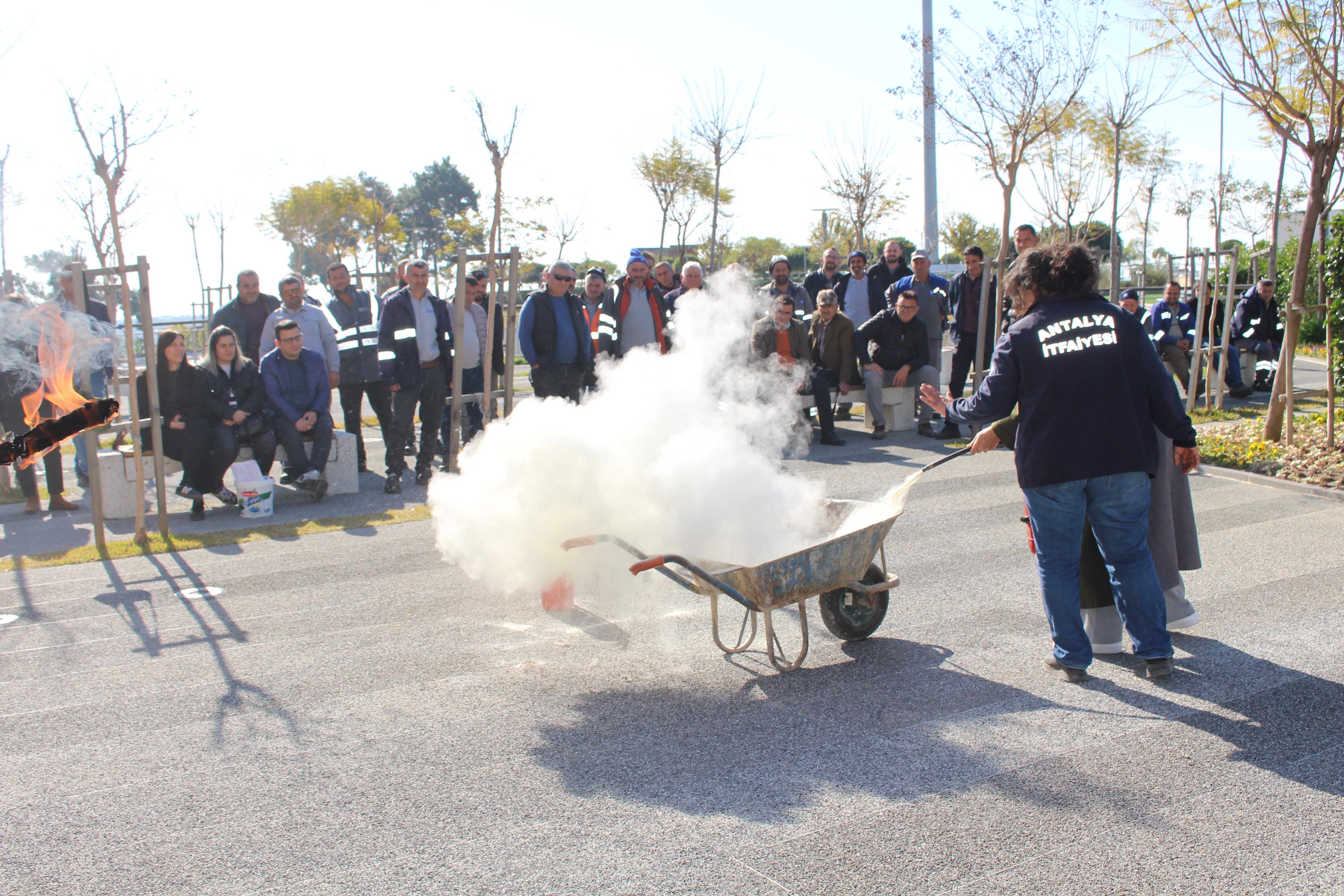Manavgat Ve Kemer’de Yangın Söndürme Tatbikatlı Eğitim