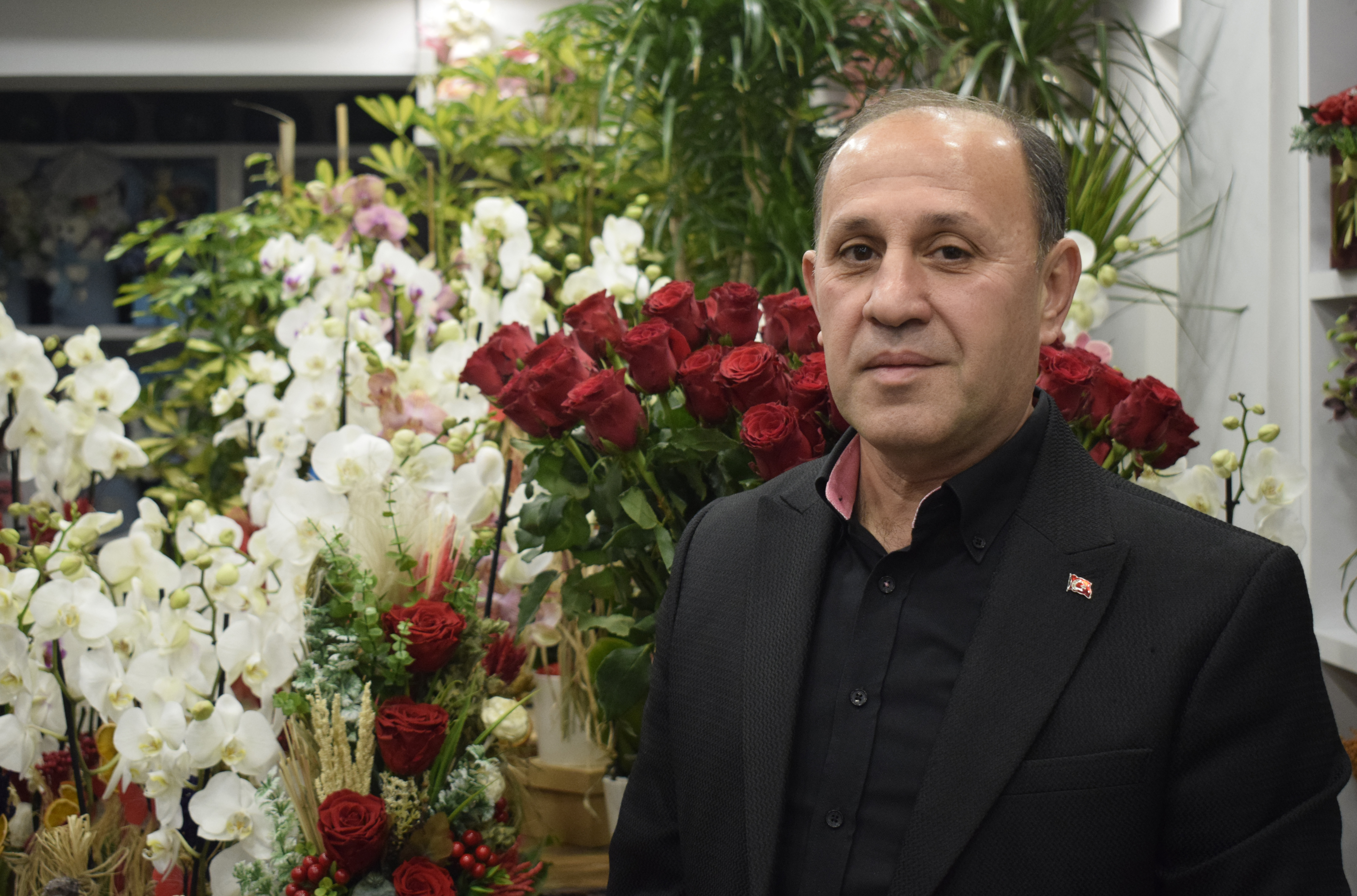 Sevgililer Günü'nün Sembolü Kırmızı Gülün Tanesi 150 Lira