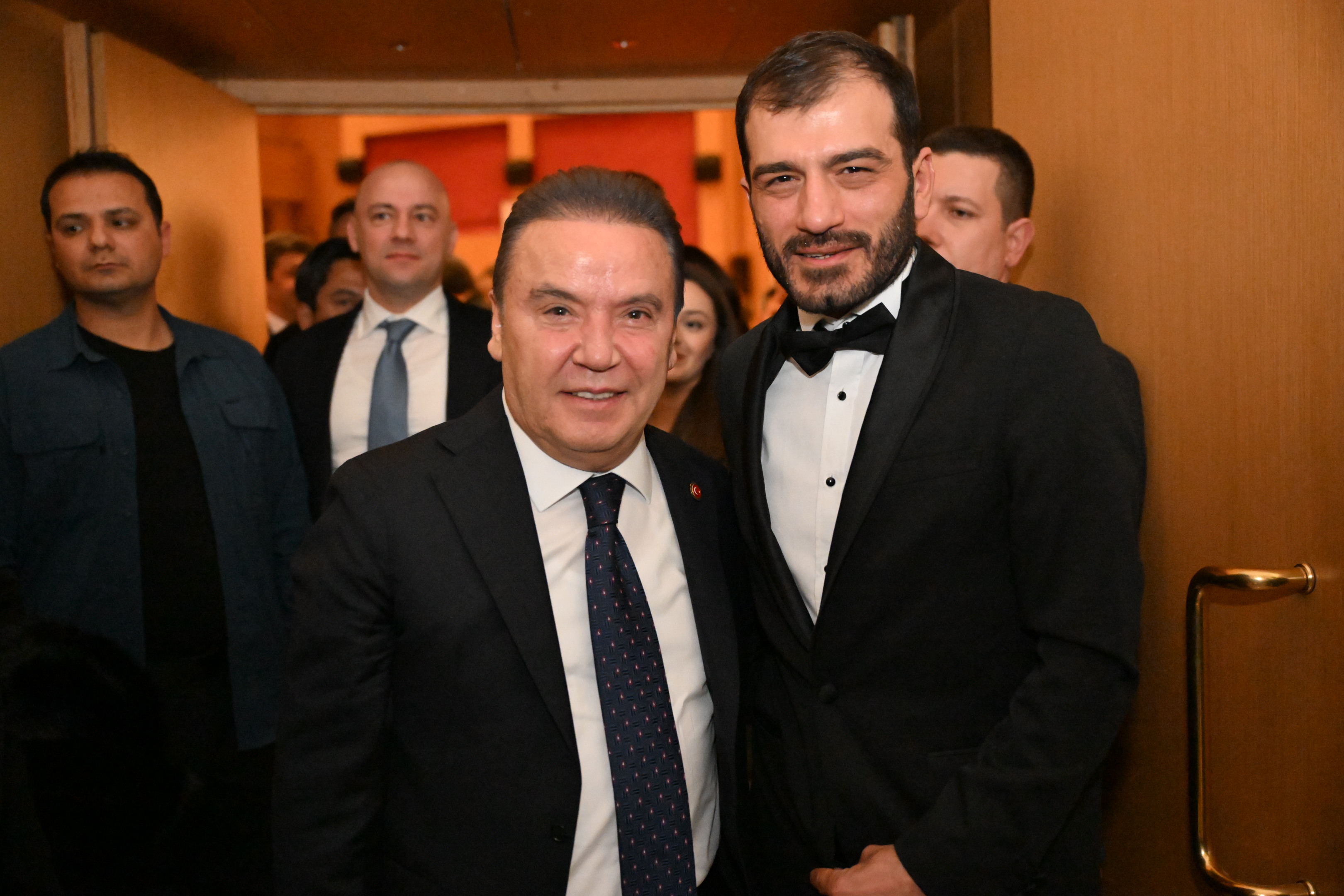 Dayı 2 Filminin Oyunculu Özel Gösterimi Yapıldı