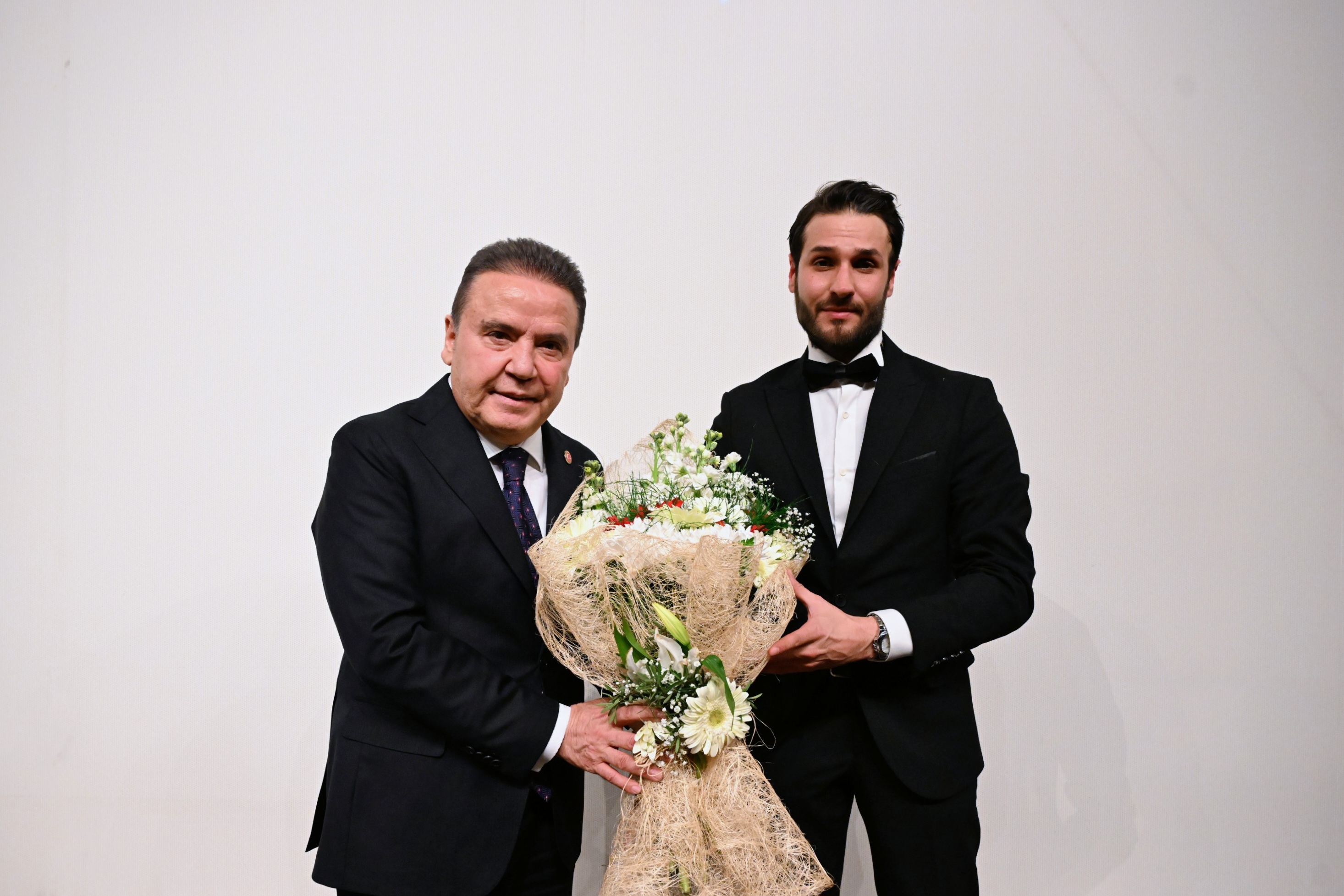Dayı 2 Filminin Oyunculu Özel Gösterimi Yapıldı