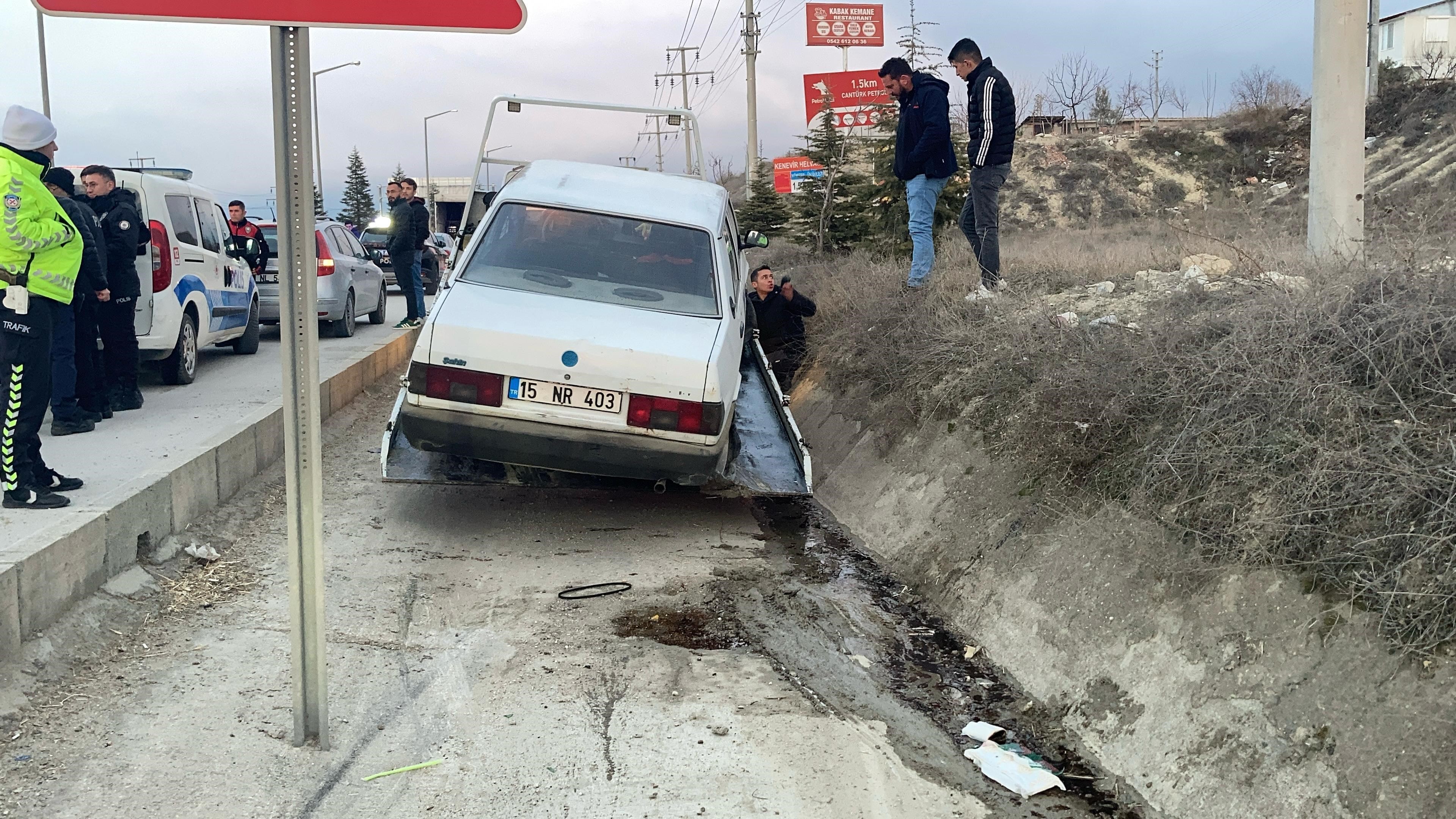 Polisleri Peşine Takıp 15 Kilometre Kaçtı, Kaza Yapınca Yakalandı
